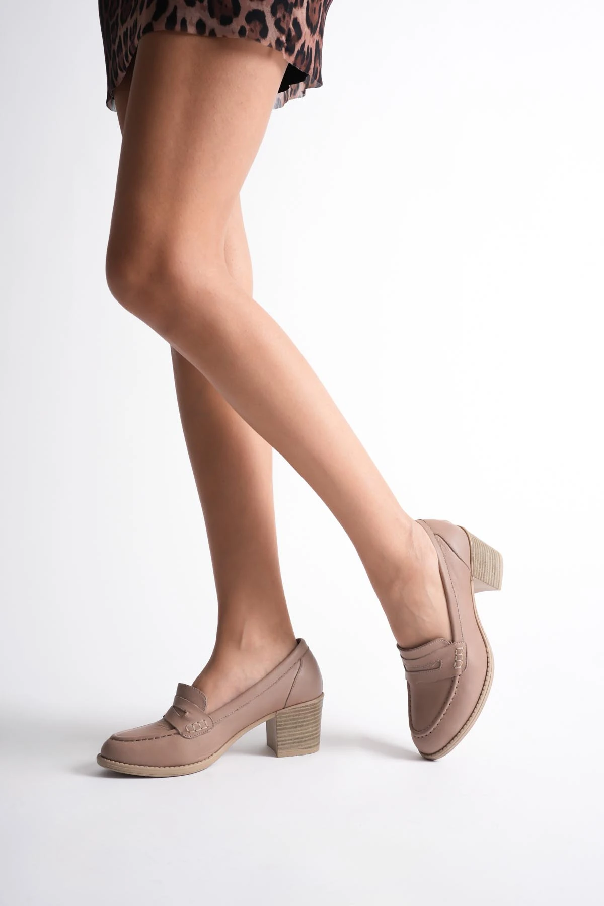 Kadın Hakiki Deri Saraçlı Klasik Topuklu Ayakkabı