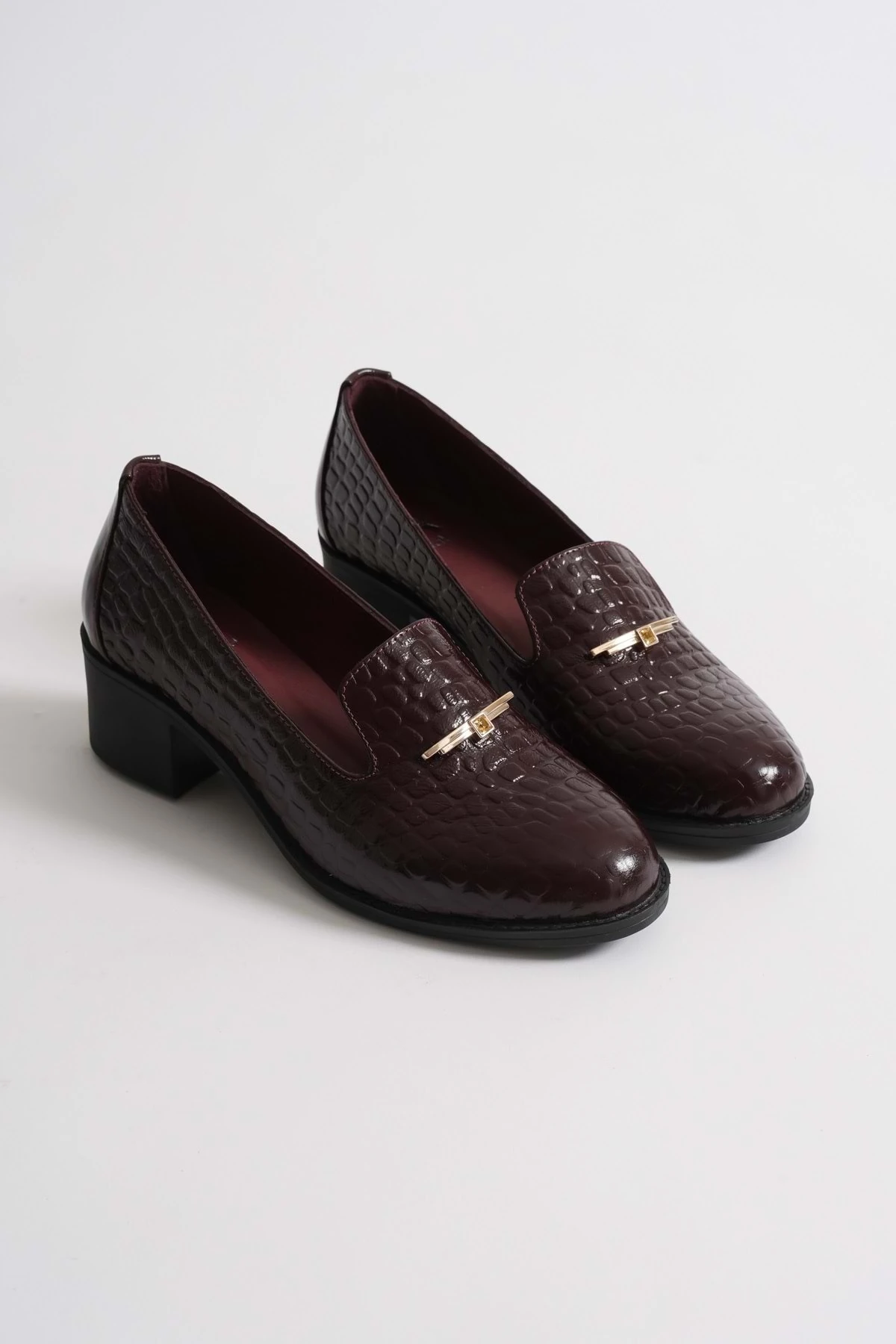 Kadın Hakiki Deri Kroko Baskılı Tokalı Topuklu Ayakkabı