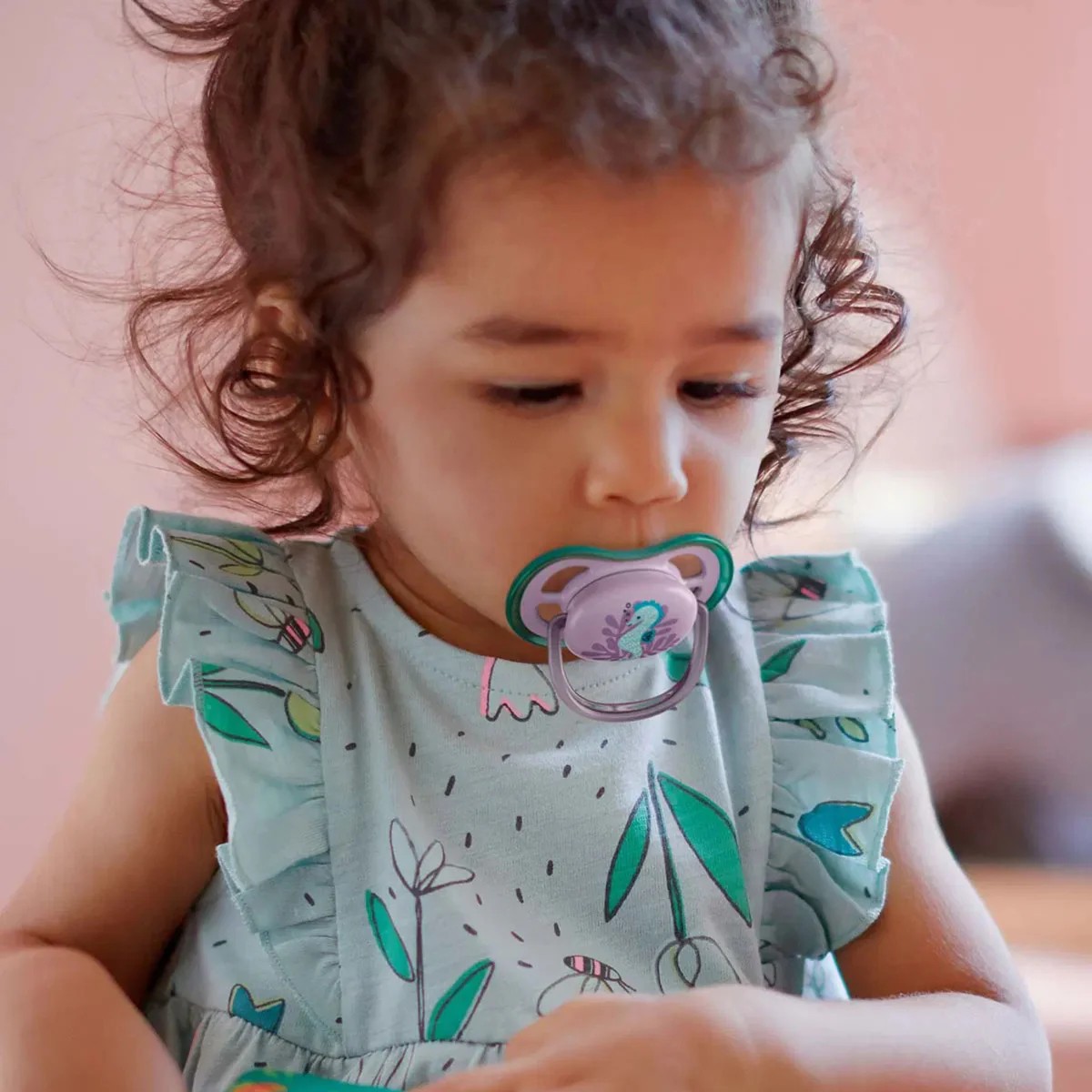 Philips Avent Ultra Air Pacifier 6-18 Months, 2-Pack - For Girls