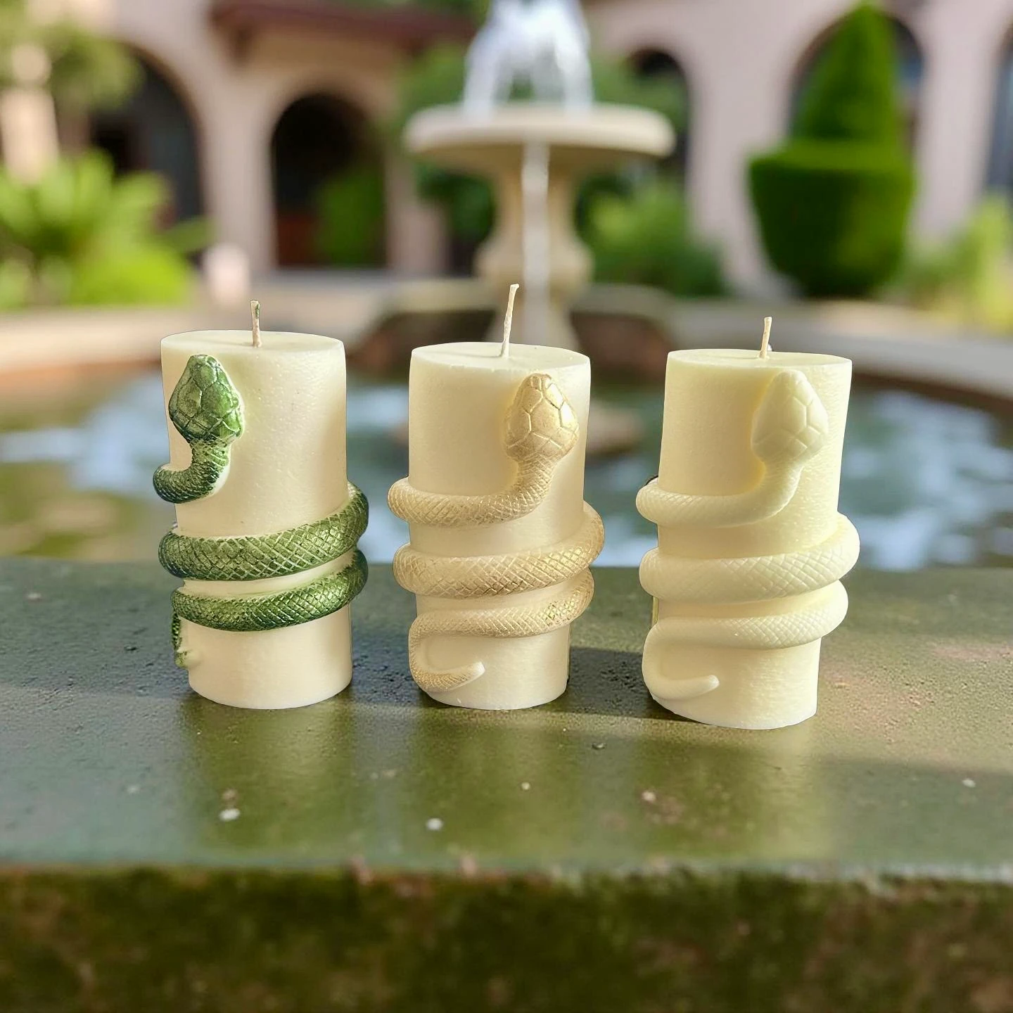 3 lü Yılan Motifli Dekoratif Sütun Mum