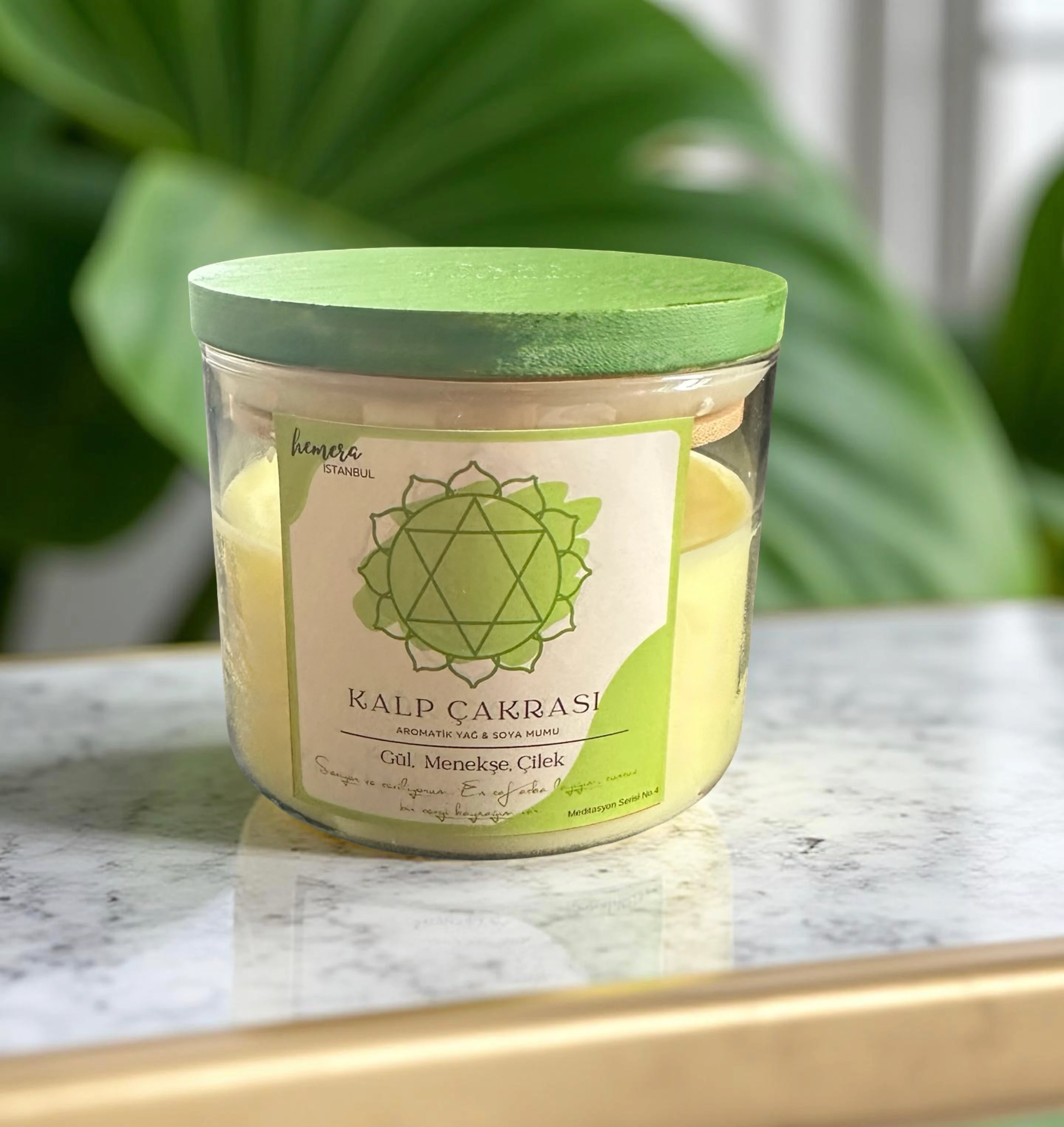 Kalp Çakrası Aromaterapi Soya Mumu | Gül, Menekşe , Çilek