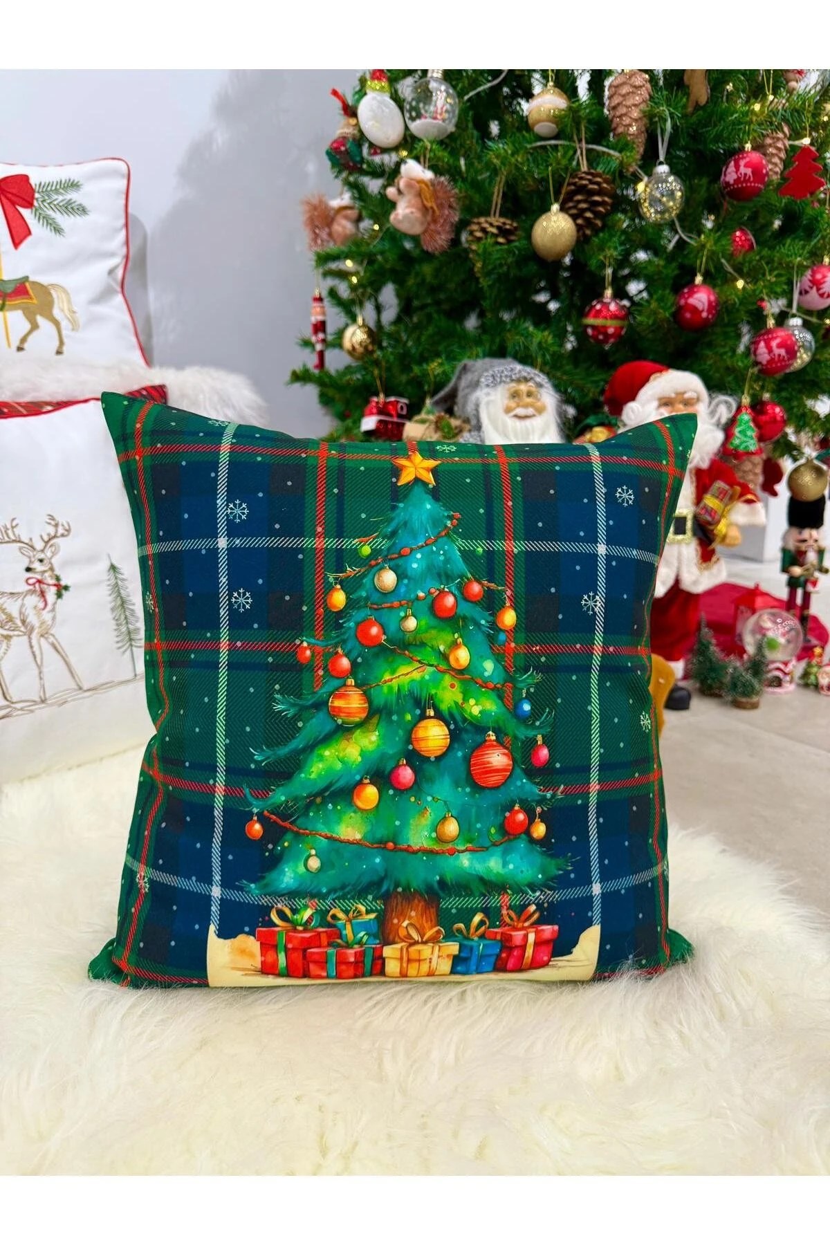 Mof Collection Çam Ağacı Baskılı Kırlent Kılıfı