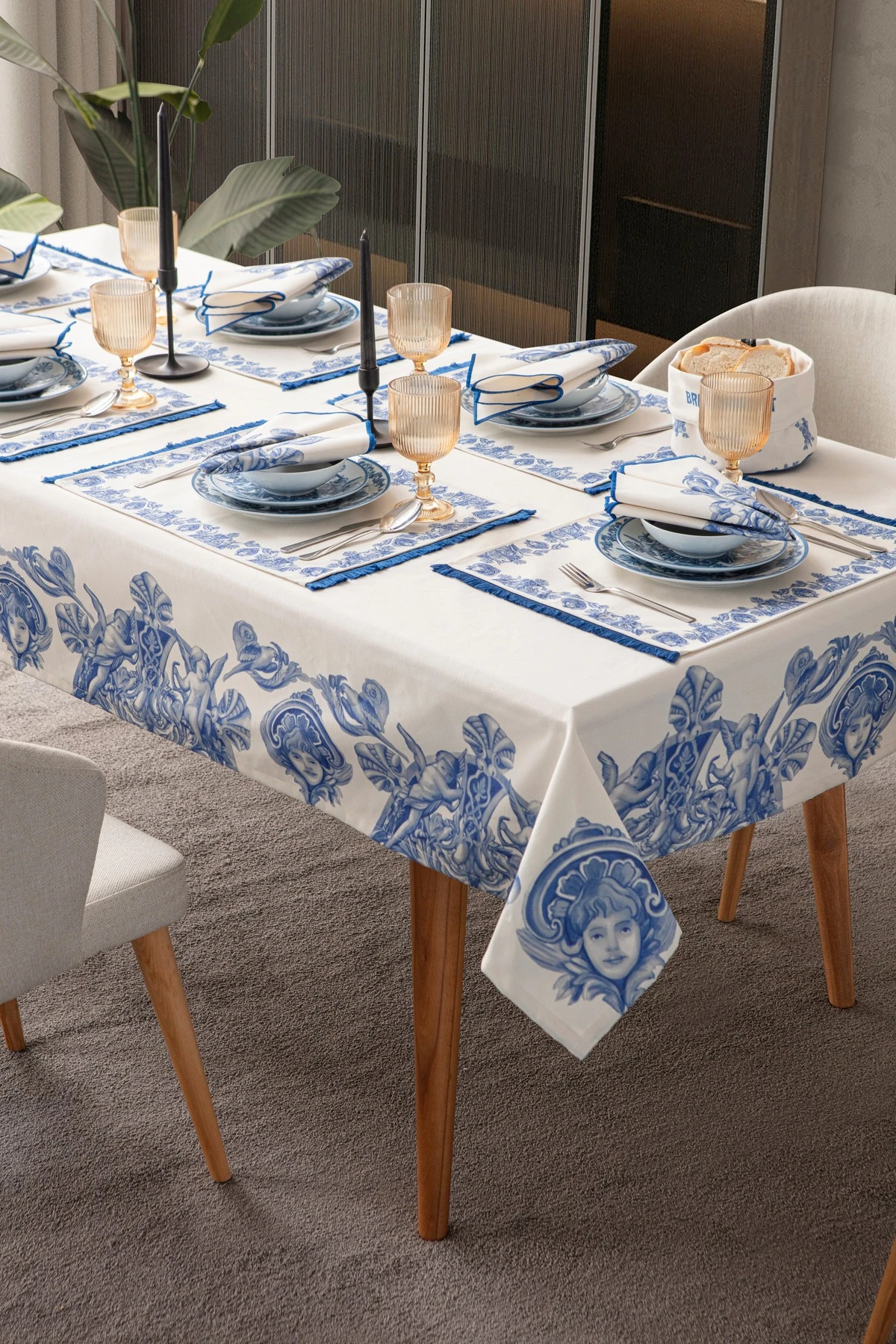 Mof Collection Mavi Düşler Serisi Masa Örtüsü