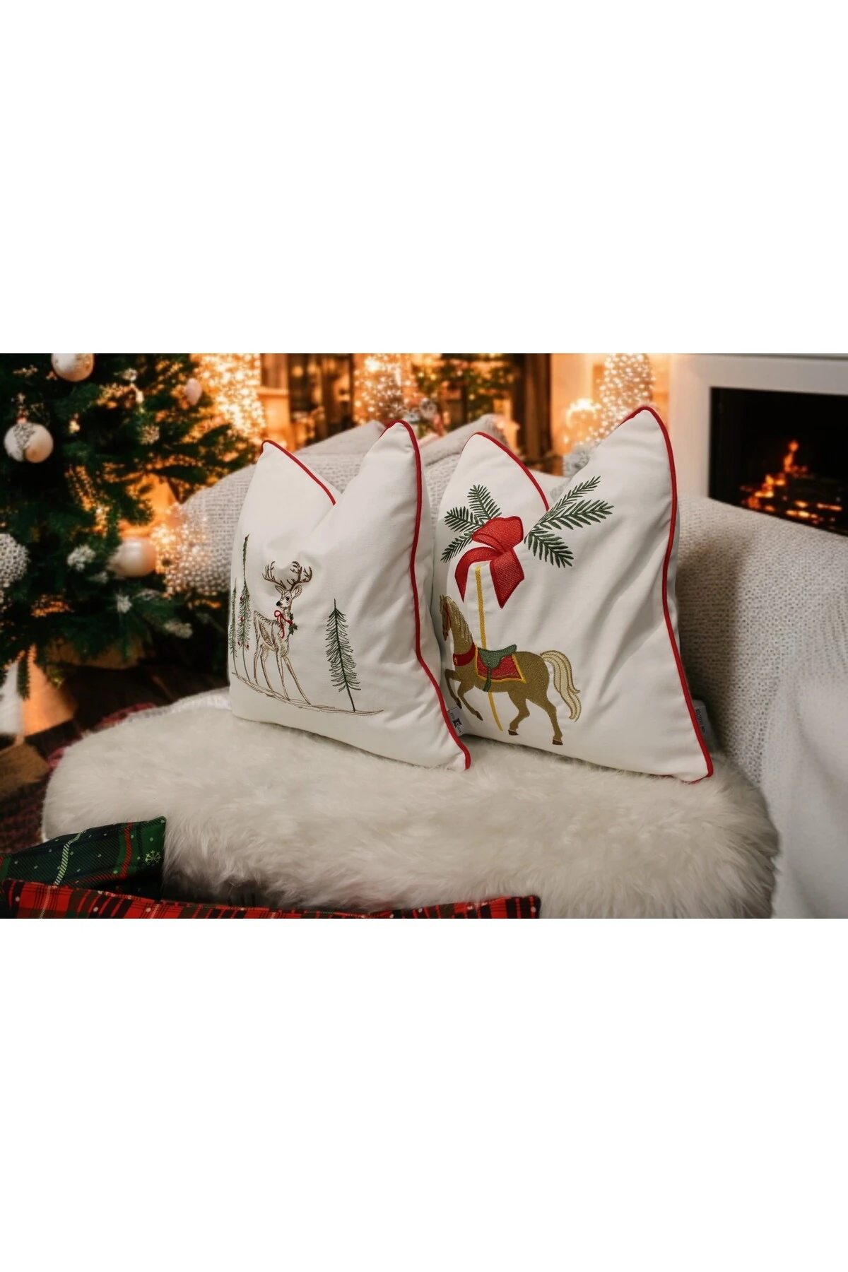 Mof Collection Nakışlı Biyeli At Desenli Kırlent Kılıfı