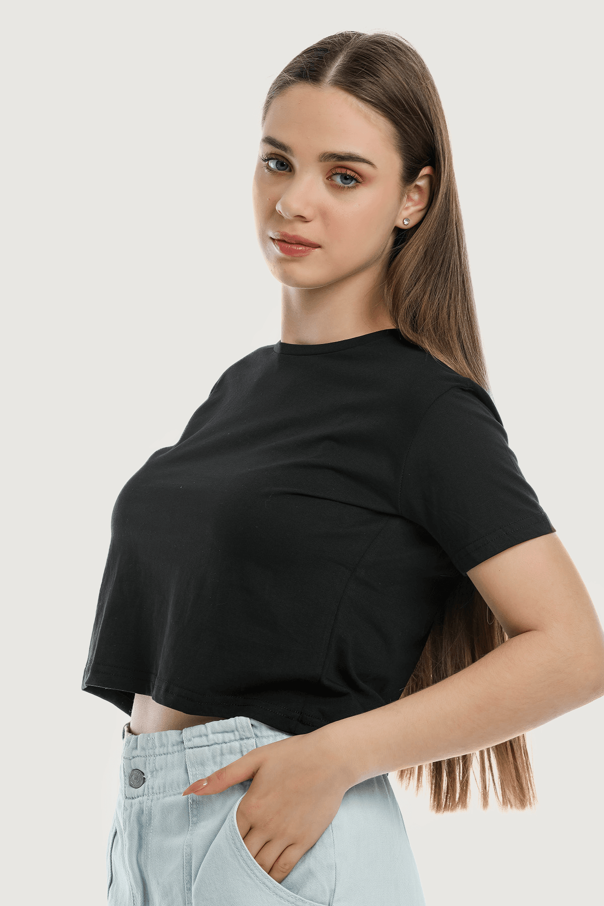 Women's Black Crew Neck Basic Crop T-shirt