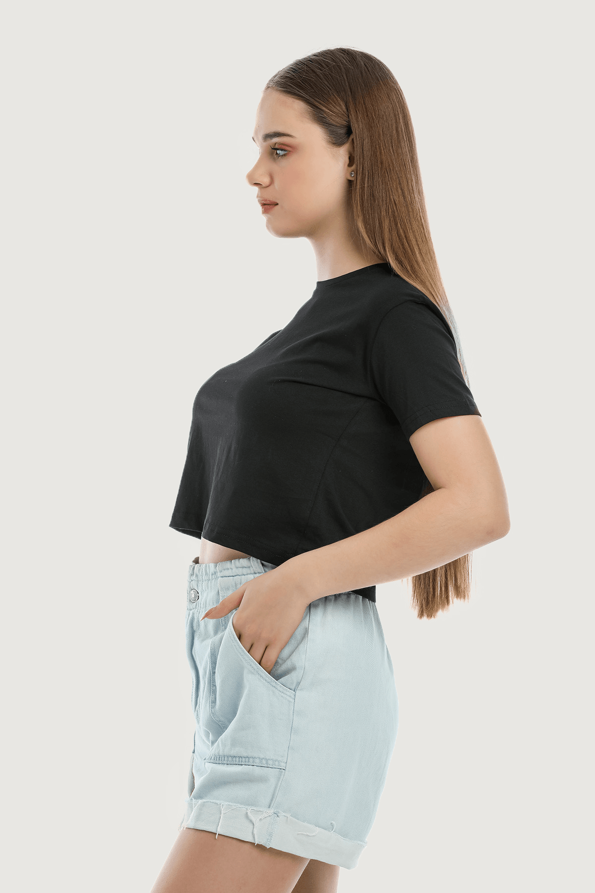 Women's Black Crew Neck Basic Crop T-shirt