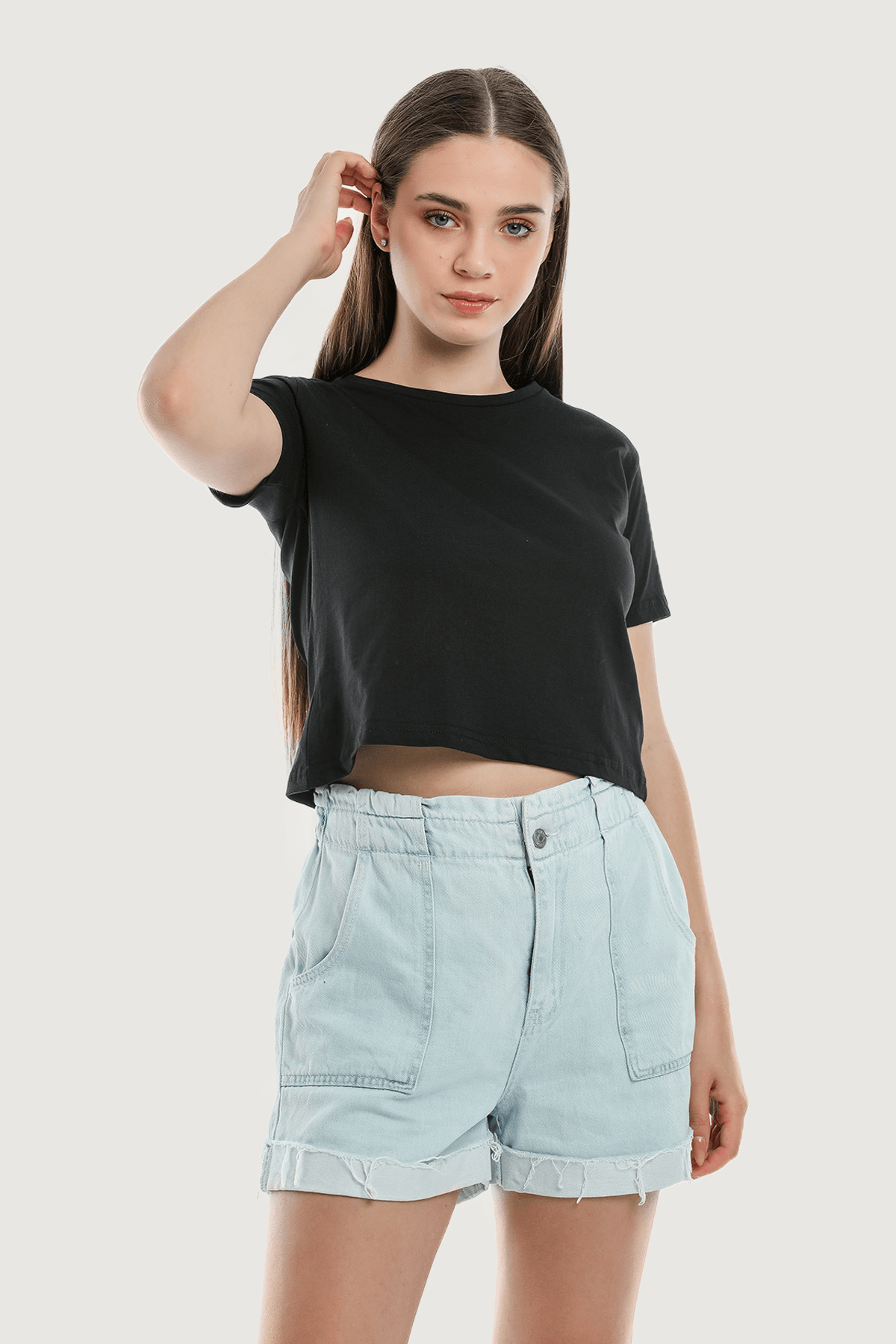 Kadın Siyah Bisiklet Yaka Basic Crop T-shirt