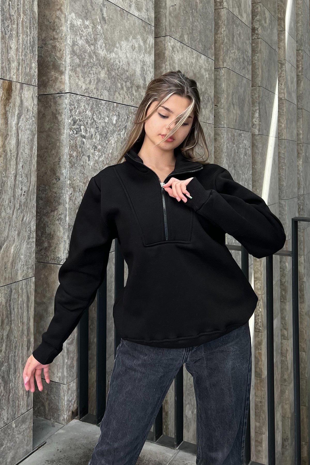 Fermuar Detaylı Oversize Sweatshirt