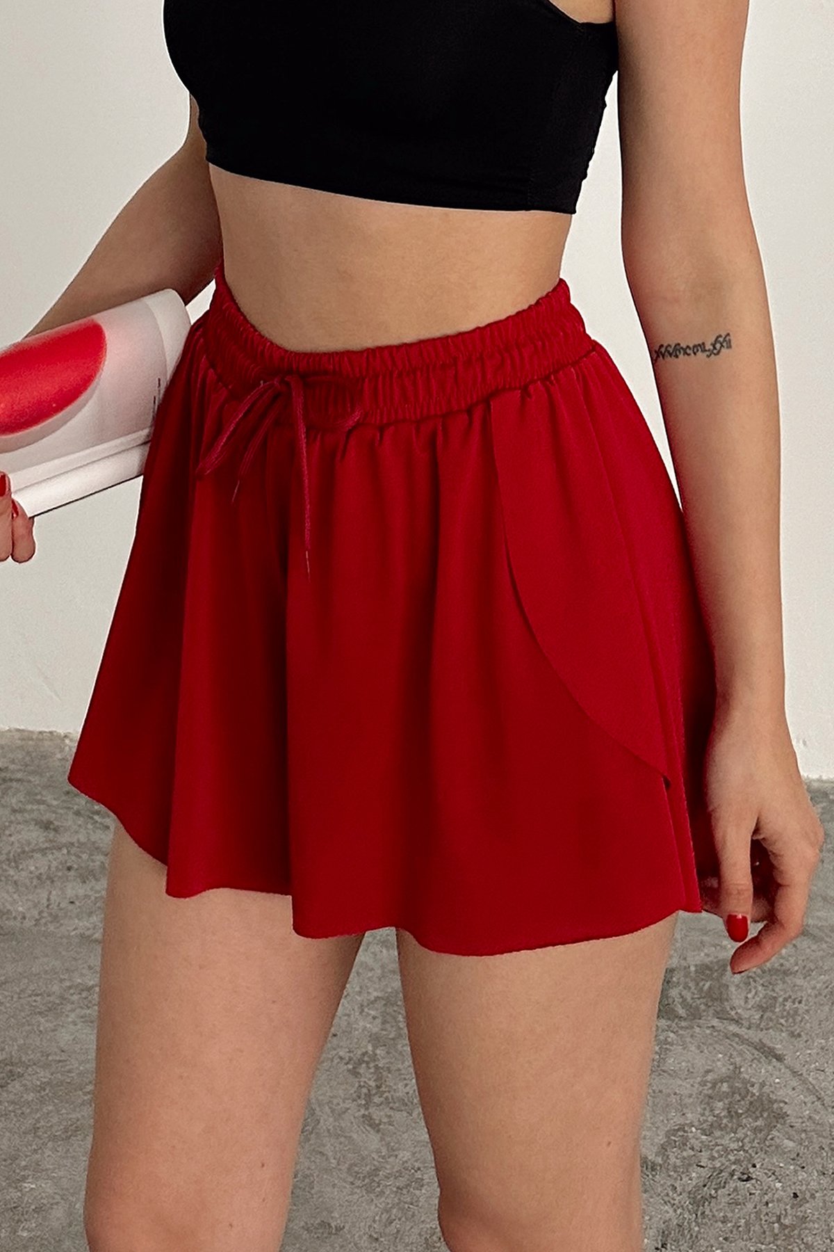 Wide Cut Sports Shorts - Red