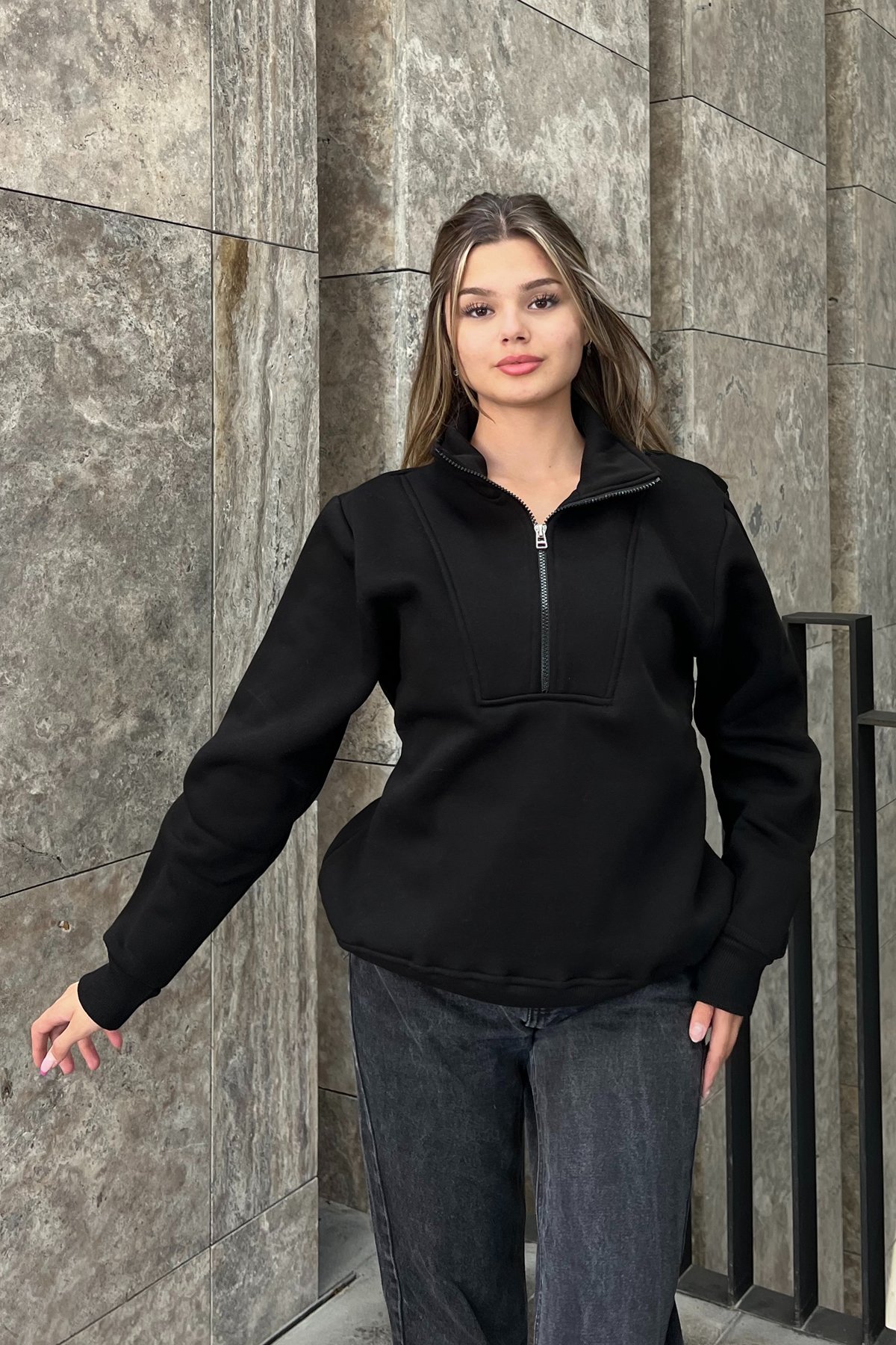 Fermuar Detaylı Oversize Sweatshirt