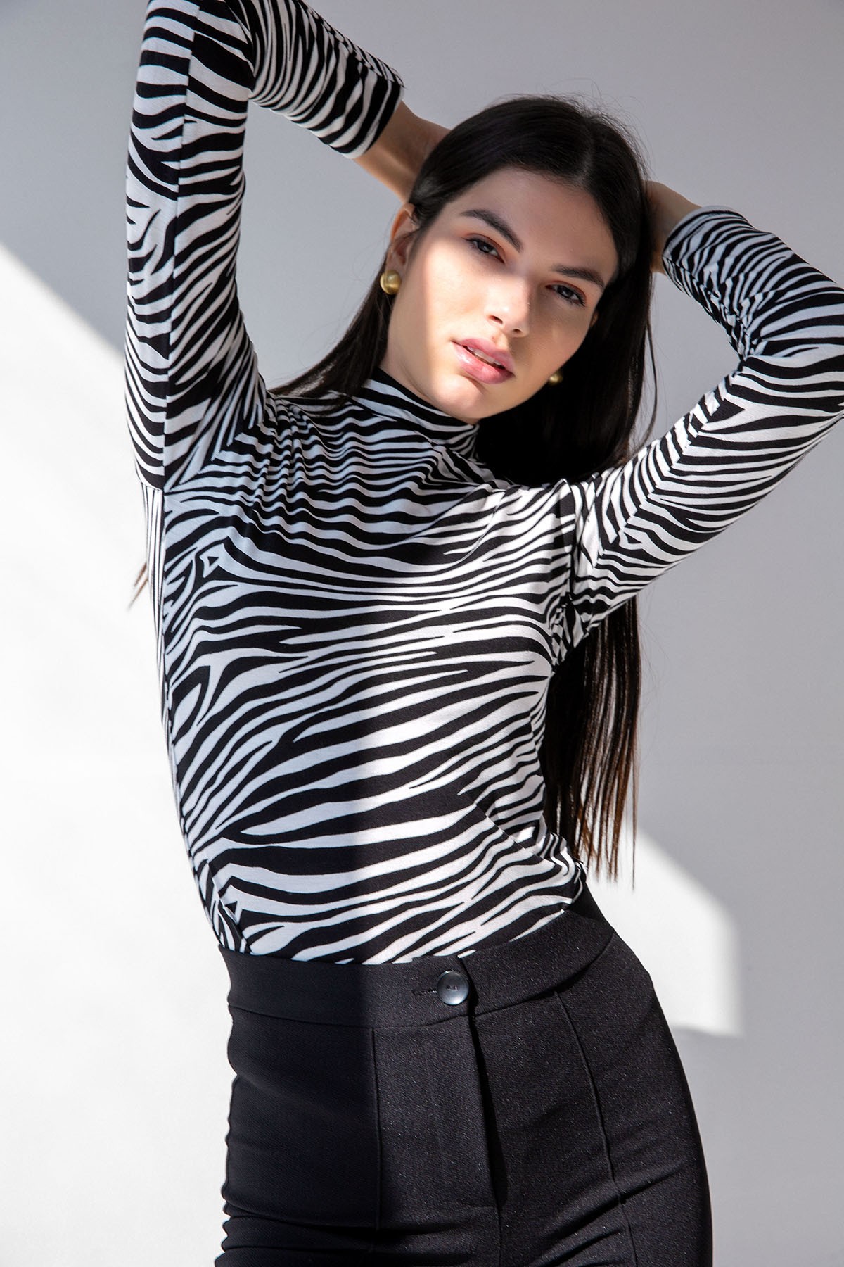 Dik Yaka Body - Siyah Zebra