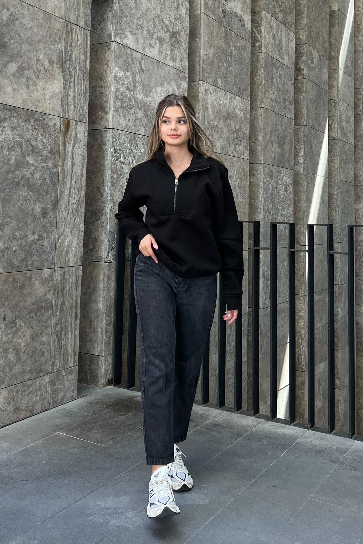 Fermuar Detaylı Oversize Sweatshirt