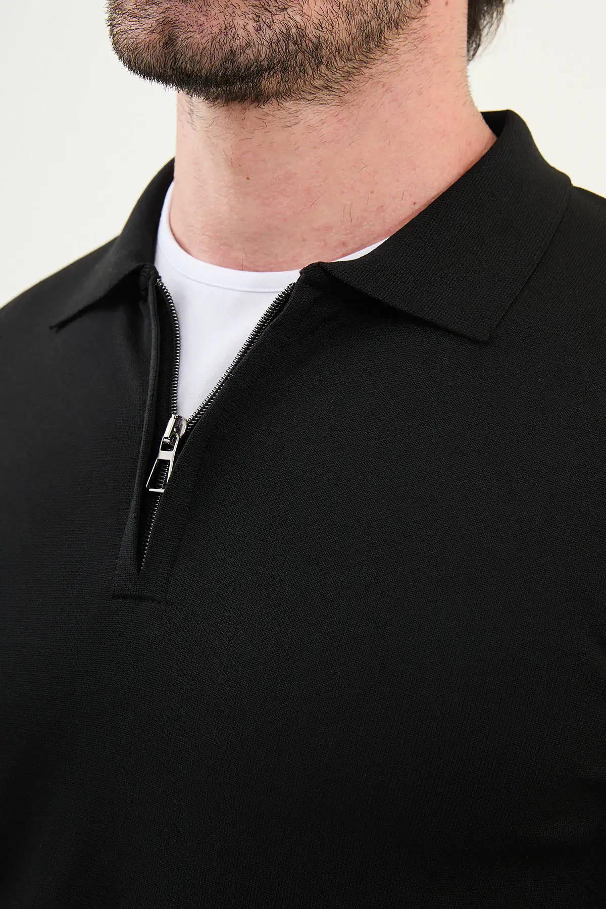 Düz Slim Fit Fermuarlı Polo Yaka Triko Kazak - Siyah