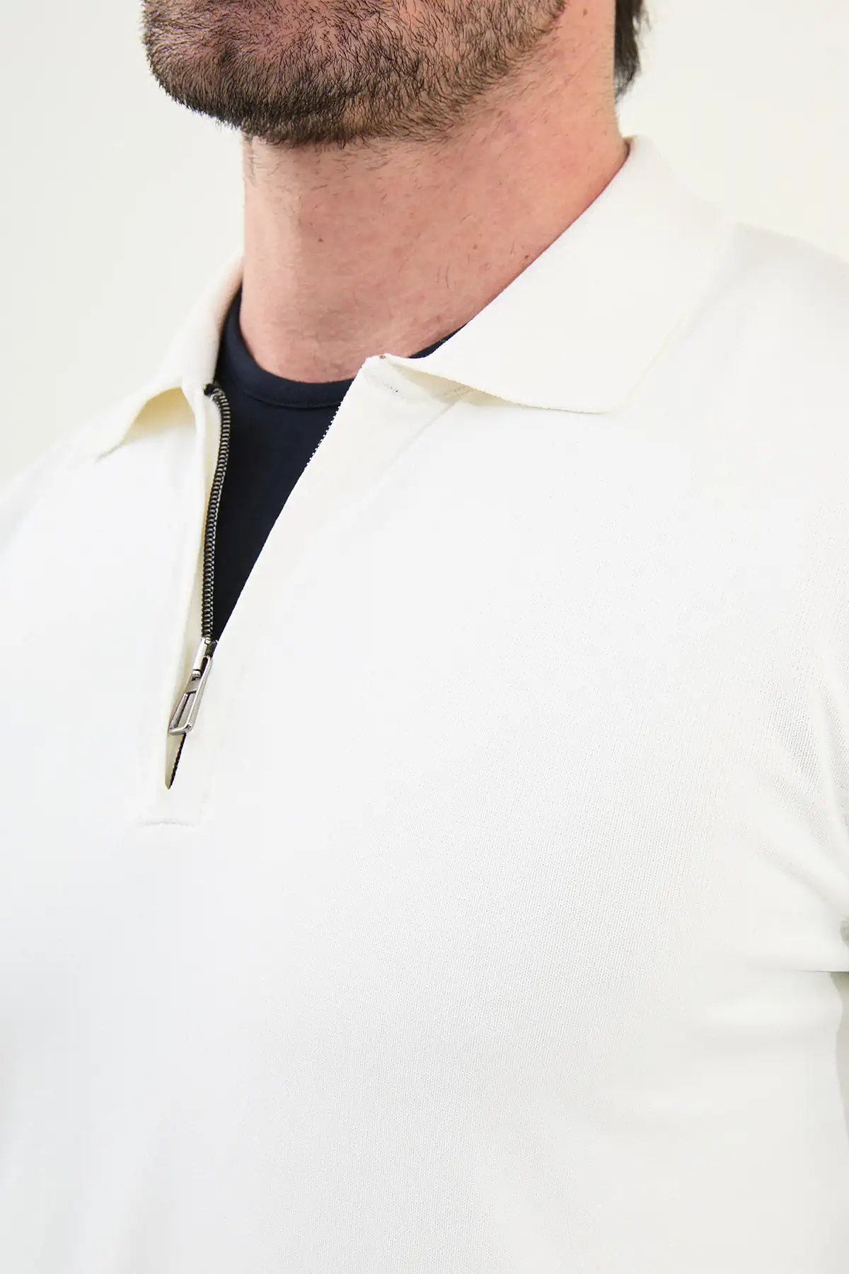 Düz Slim Fit Fermuarlı Polo Yaka Triko Kazak - Ekru