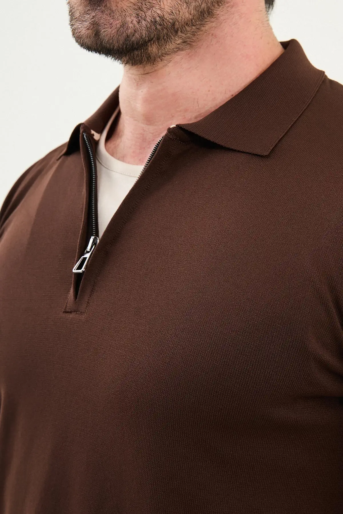 Düz Slim Fit Fermuarlı Polo Yaka Triko Kazak - Kahverengi