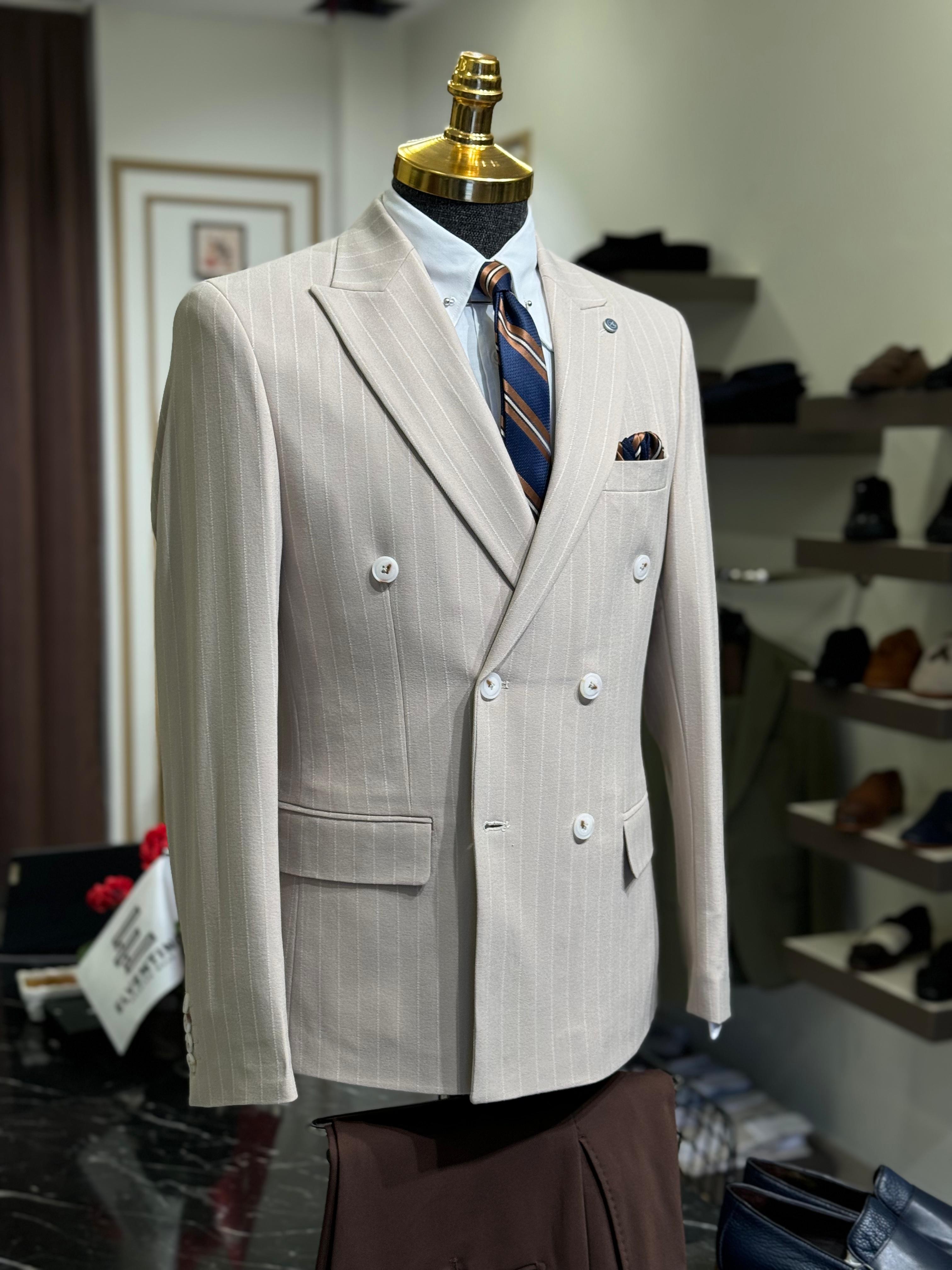 Slim Fit Çizgili İtalyan Kesim Kruvaze Takım Elbise  - Bej