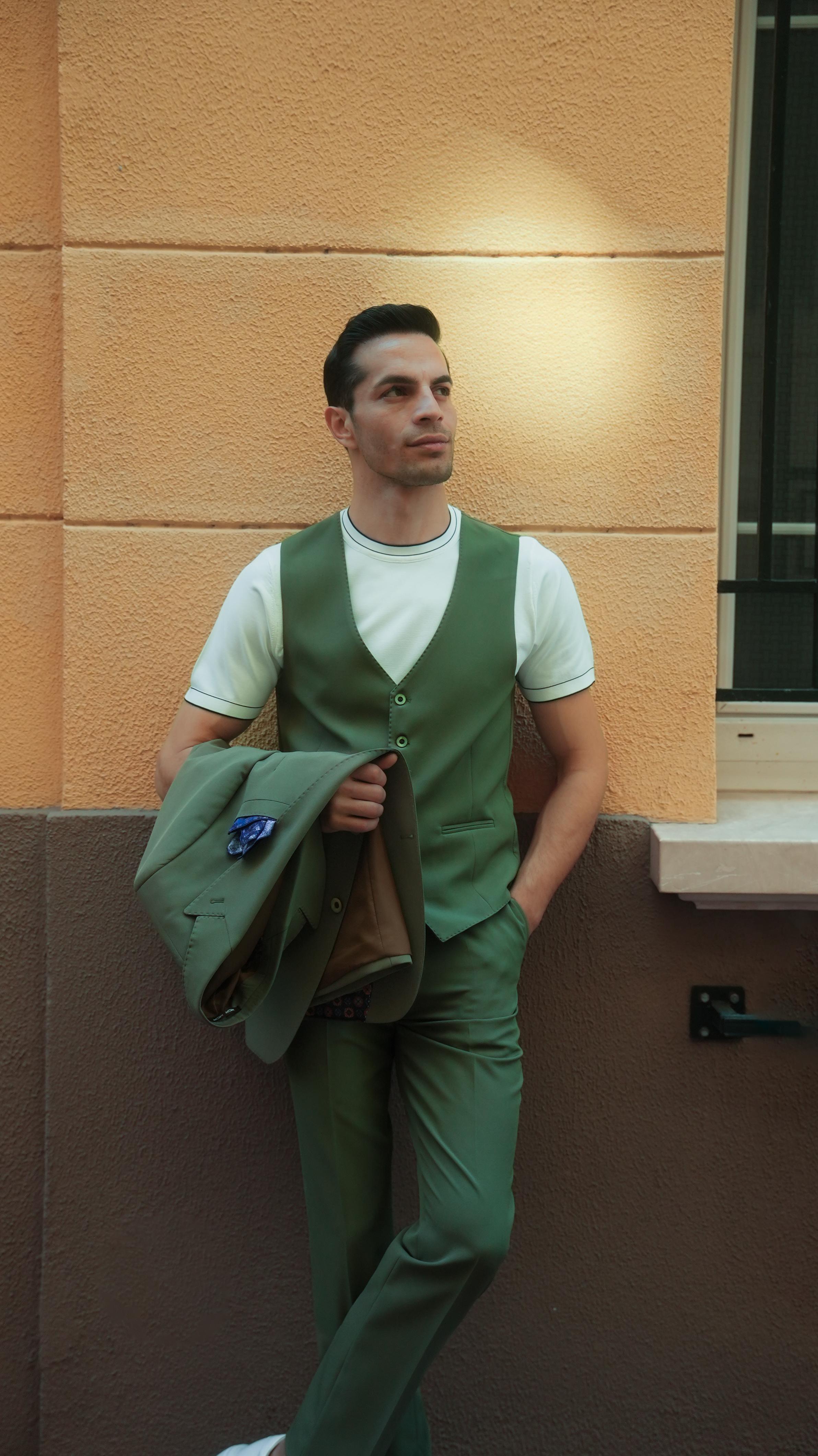 Düz Slim Fit Geniş Yaka Takım Elbise 