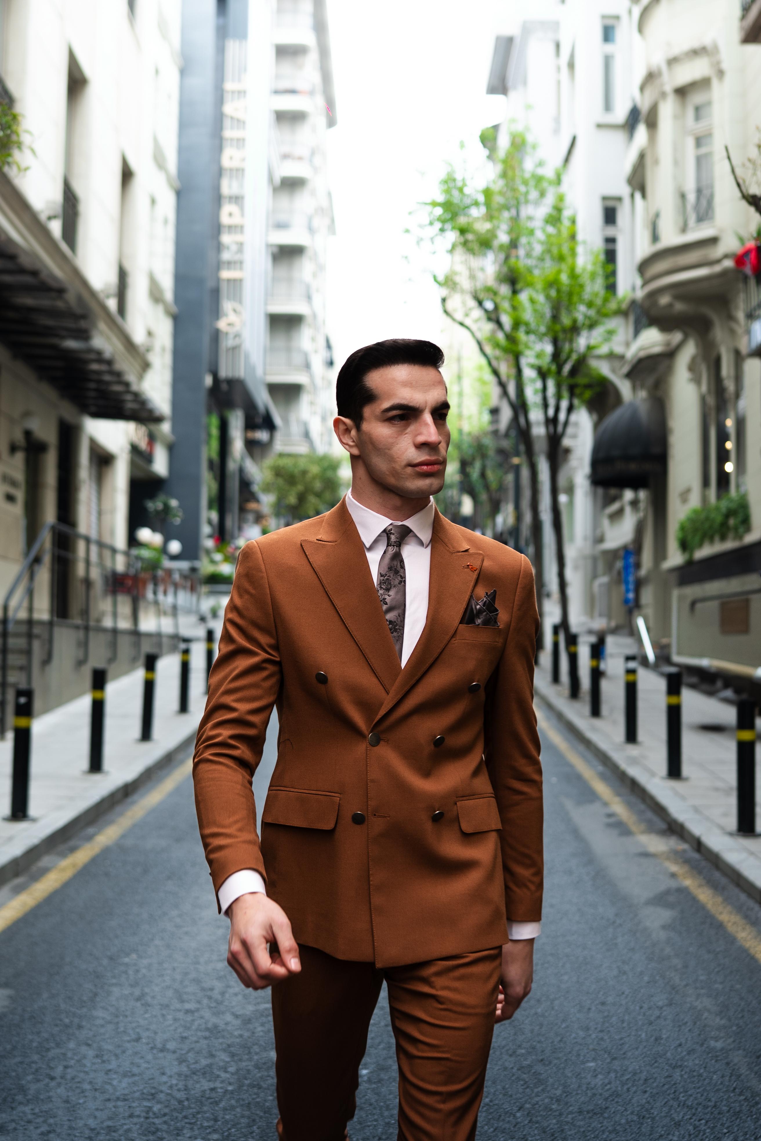 Duz Slim Fit Kırlangıc Yaka Kruvaze Erkek Takım Elbise 