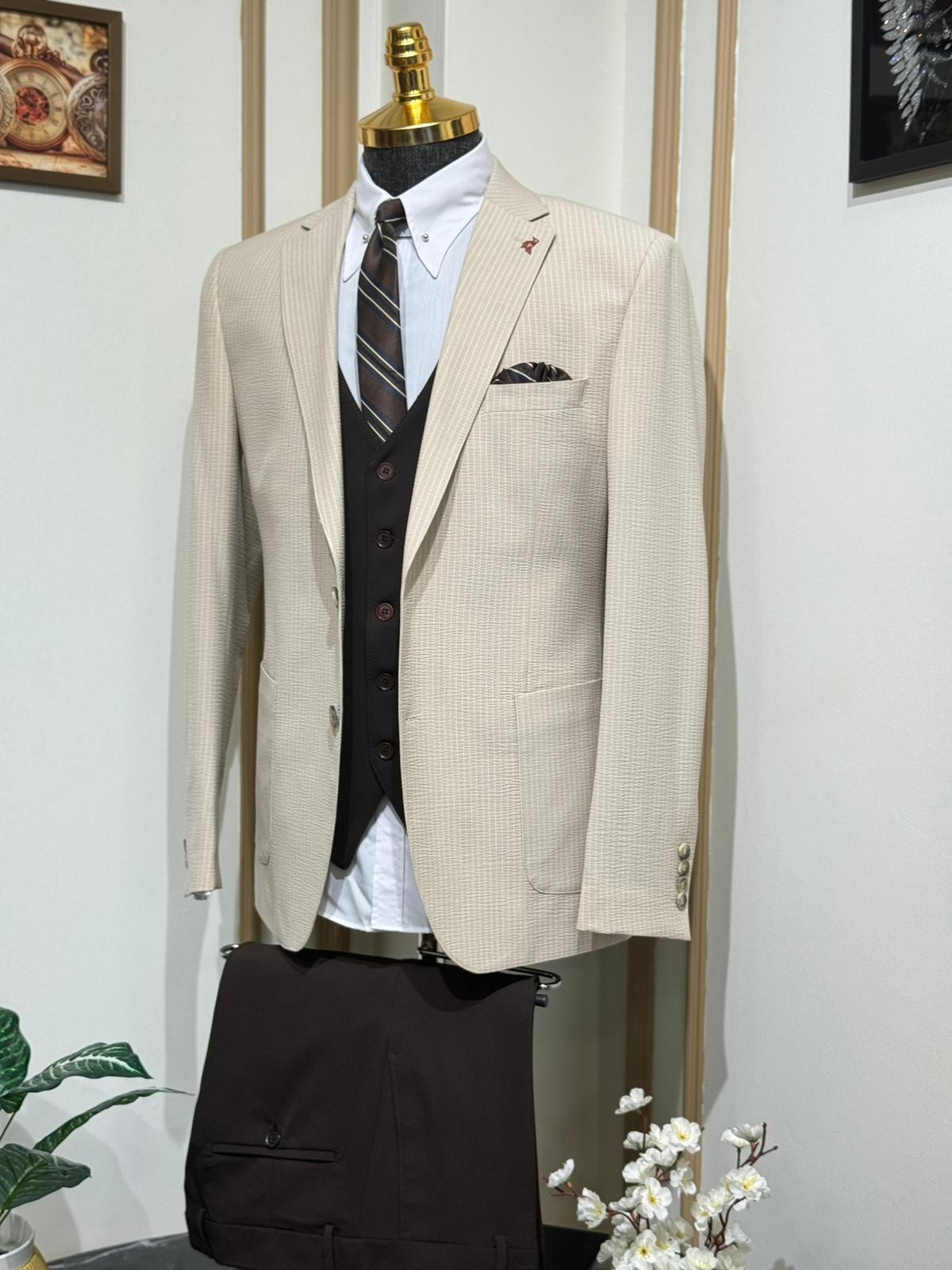 Yeni Sezon Slim Fit  Gofre Kumaş Yelekli Takım Elbise 