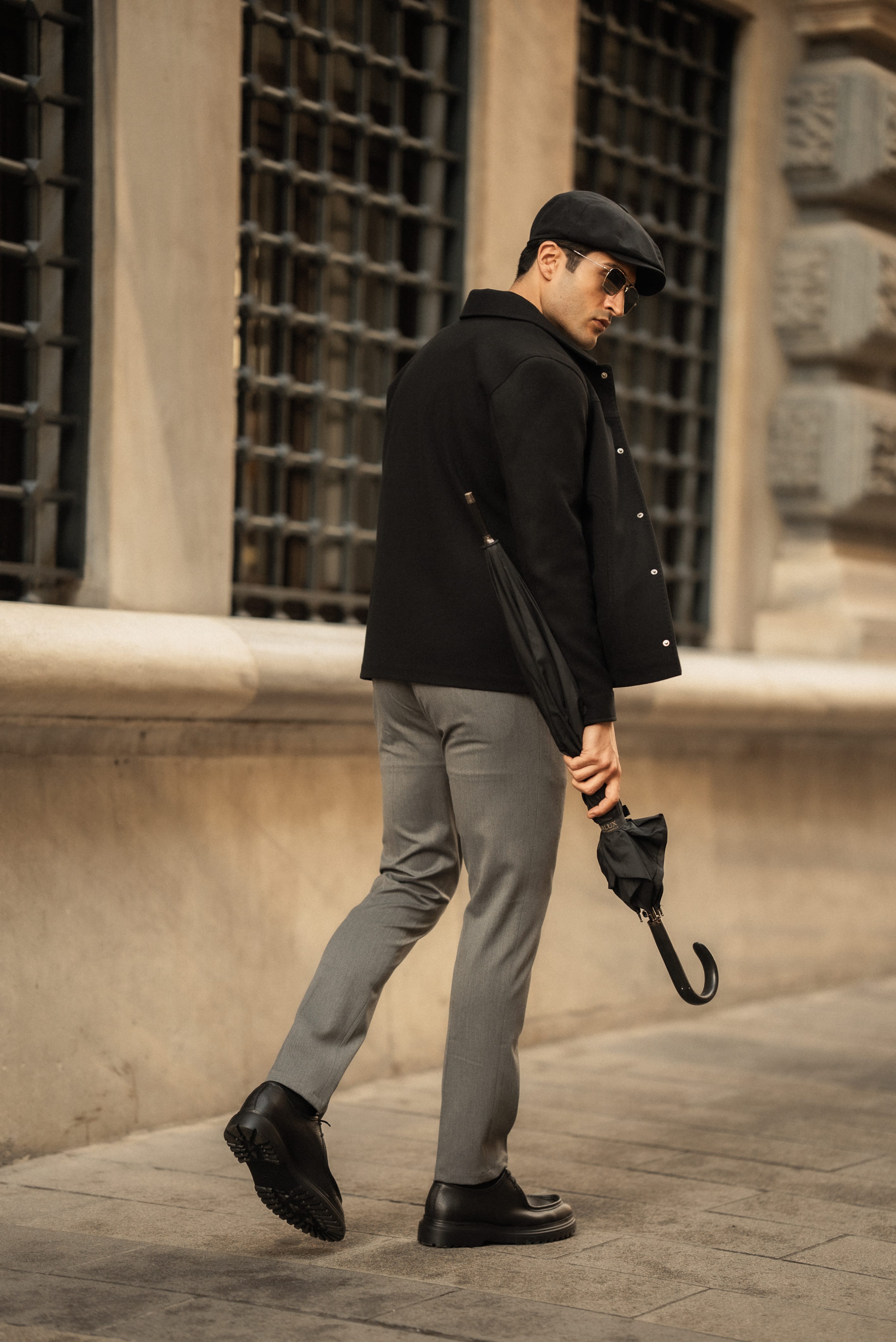 Slim Fit Gömlek Yaka Yün Mont  - Siyah