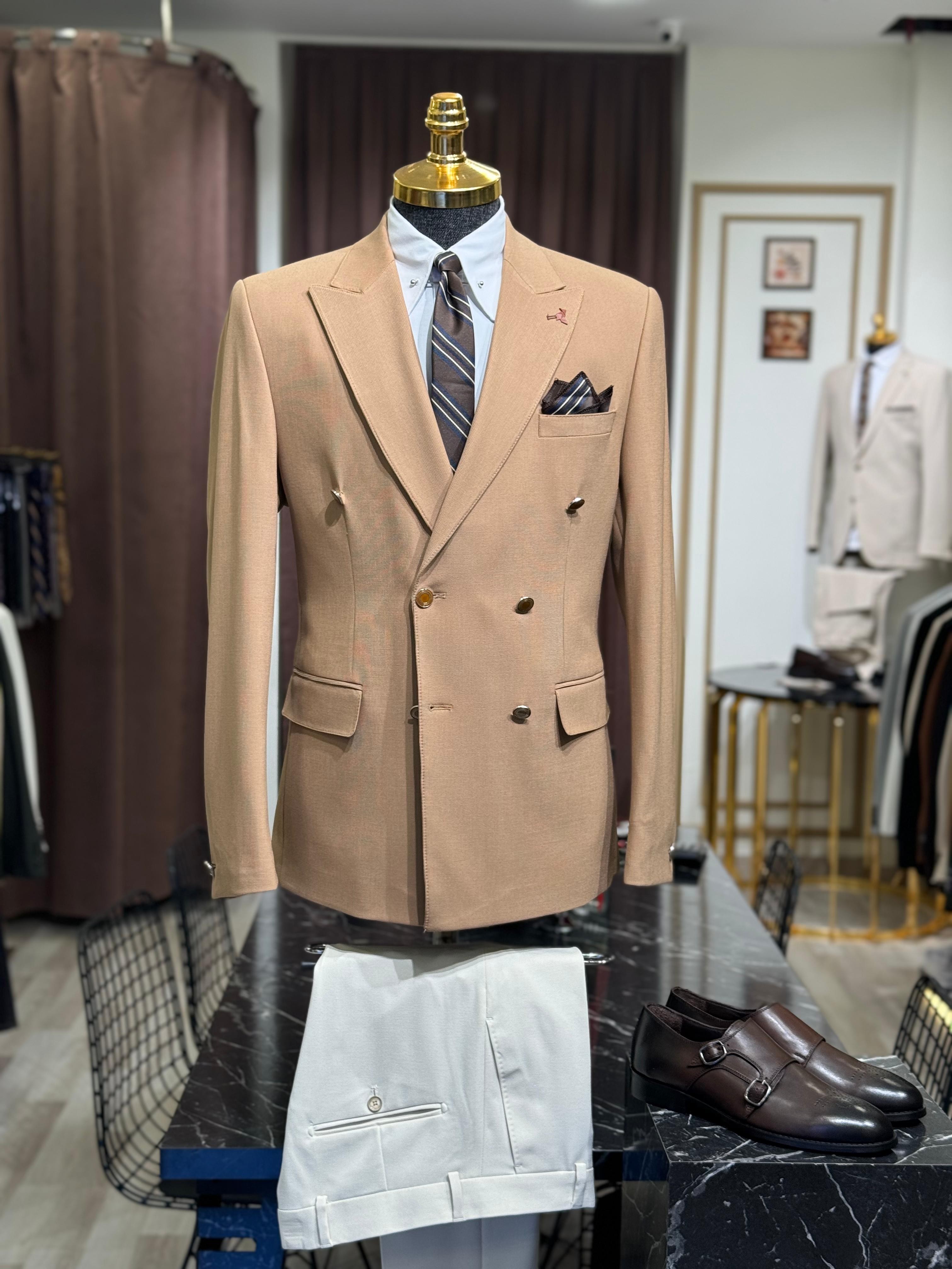 Slim Fit Sivri Yaka Kruvaze Takım Elbise 