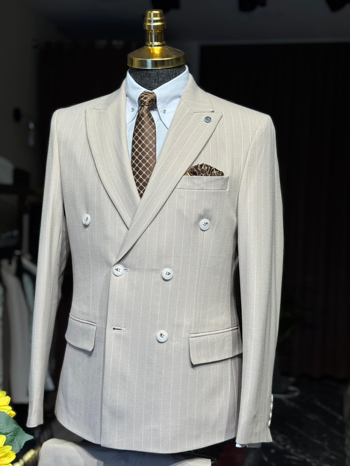 Slim Fit Çizgili Kruvaze Takım Elbise 
