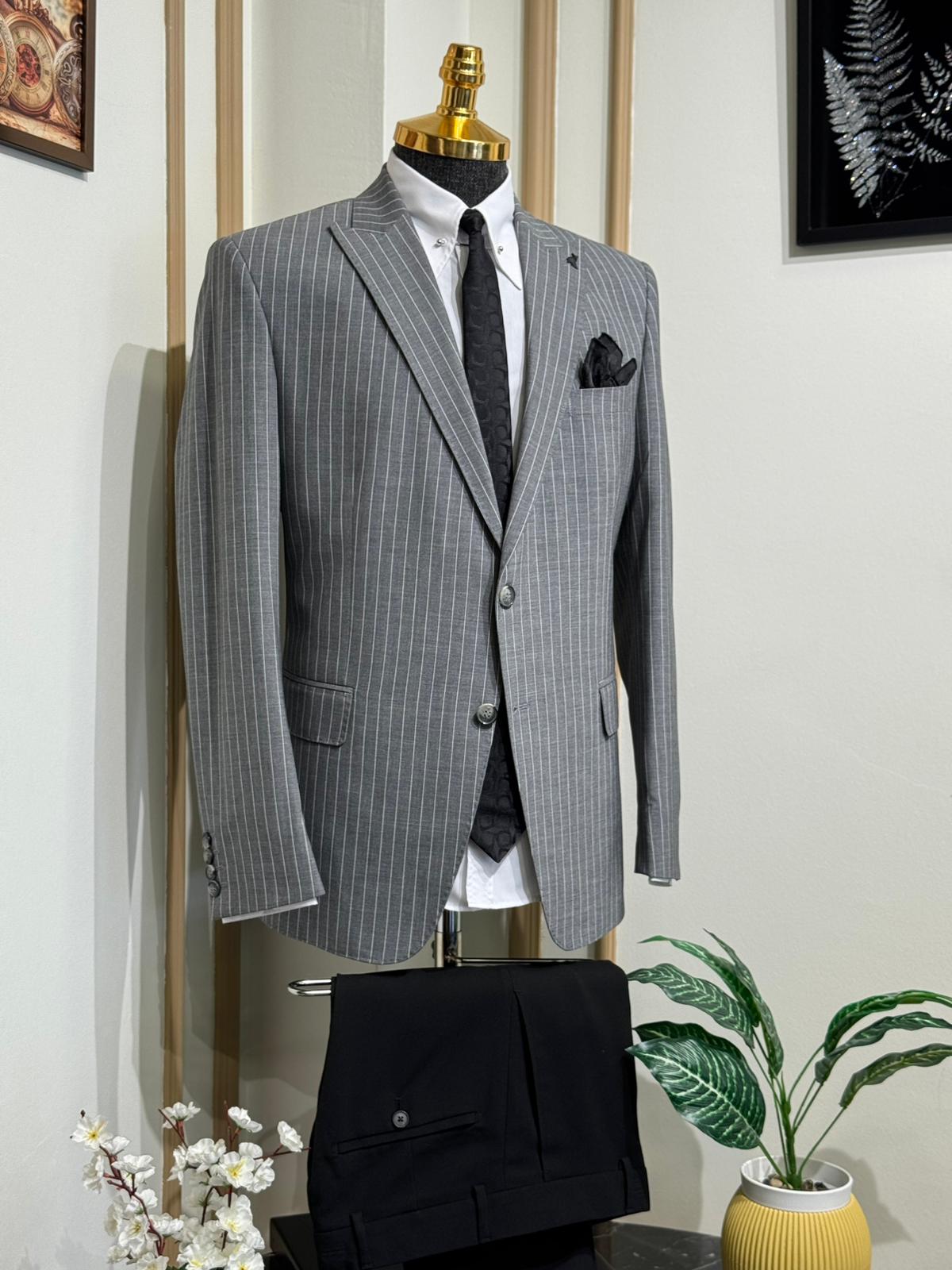 Çizgili Slim Fit Geniş Yaka Takım Elbise 