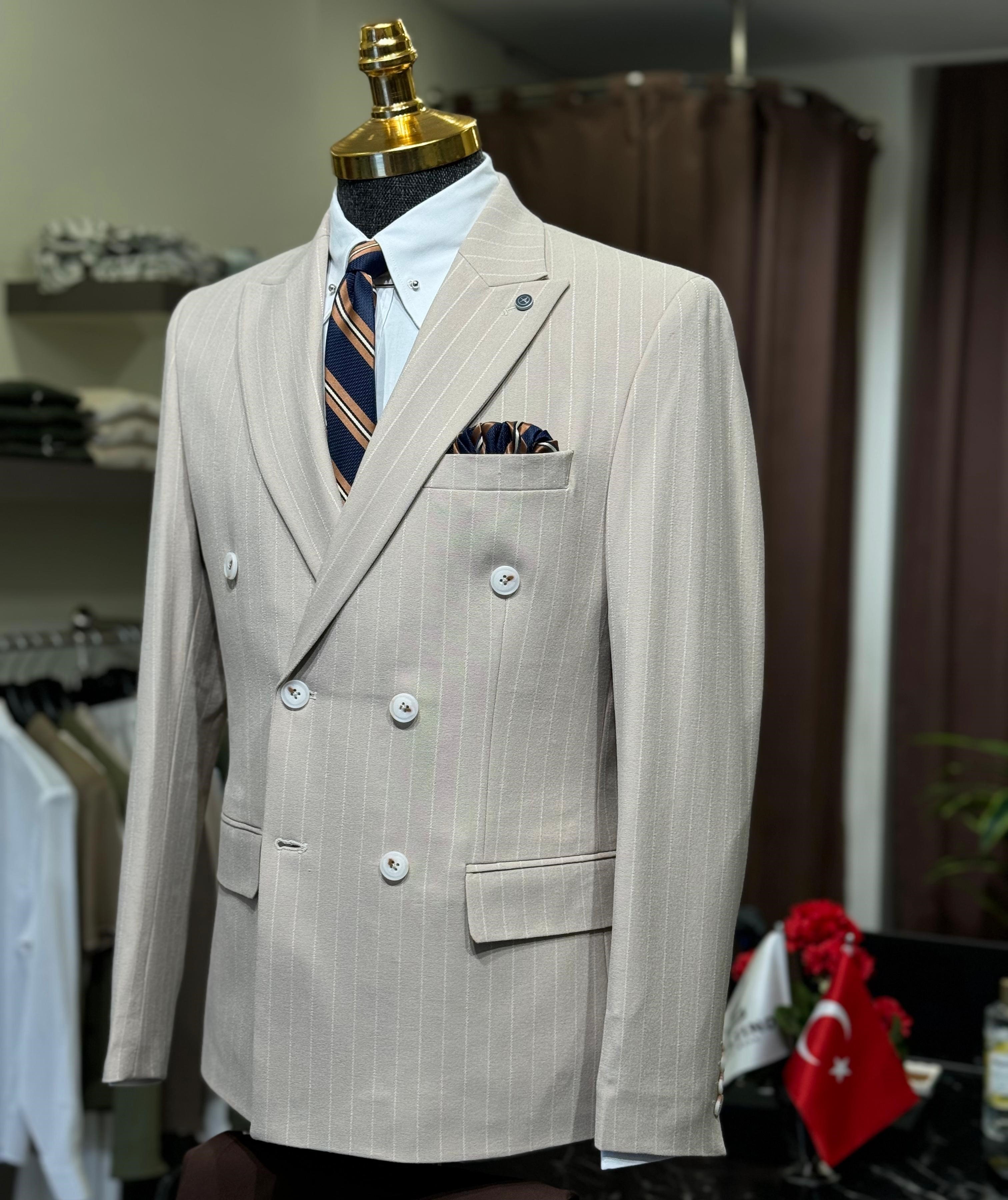 Slim Fit İtalyan Kesim Çizgili Kruvaze Ceket  - Bej