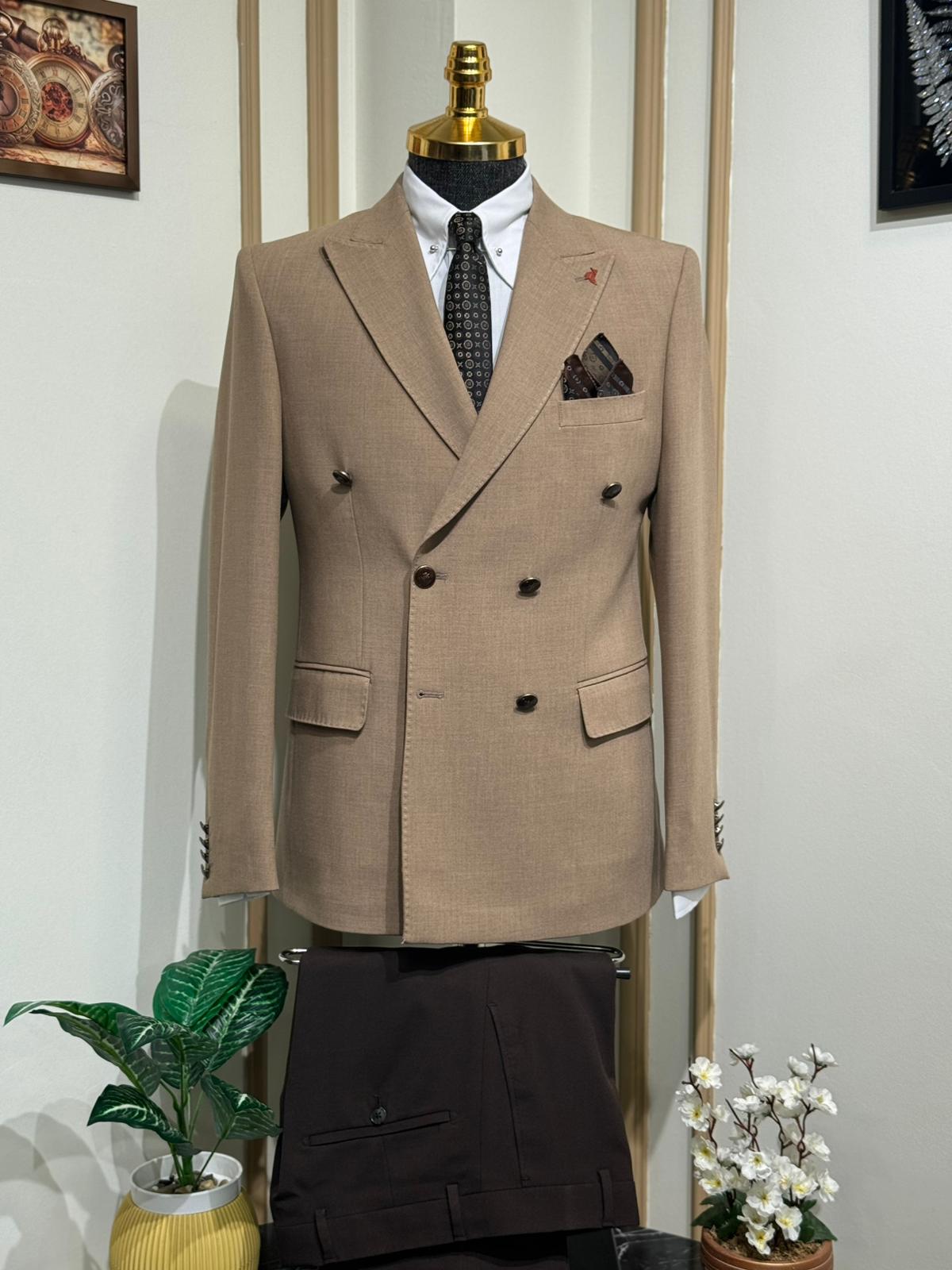 Slim Fit Geniş Yaka Kruvaze Takım Elbise  - Bej