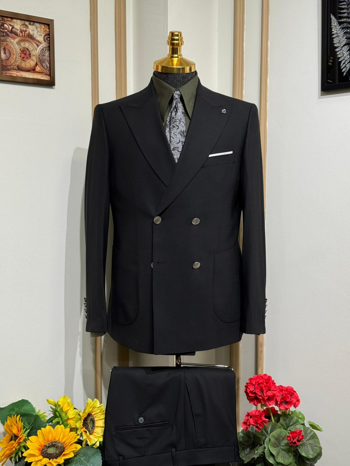 Slim Fit Sivri Yaka Yün Kruvaze Takım Elbise 