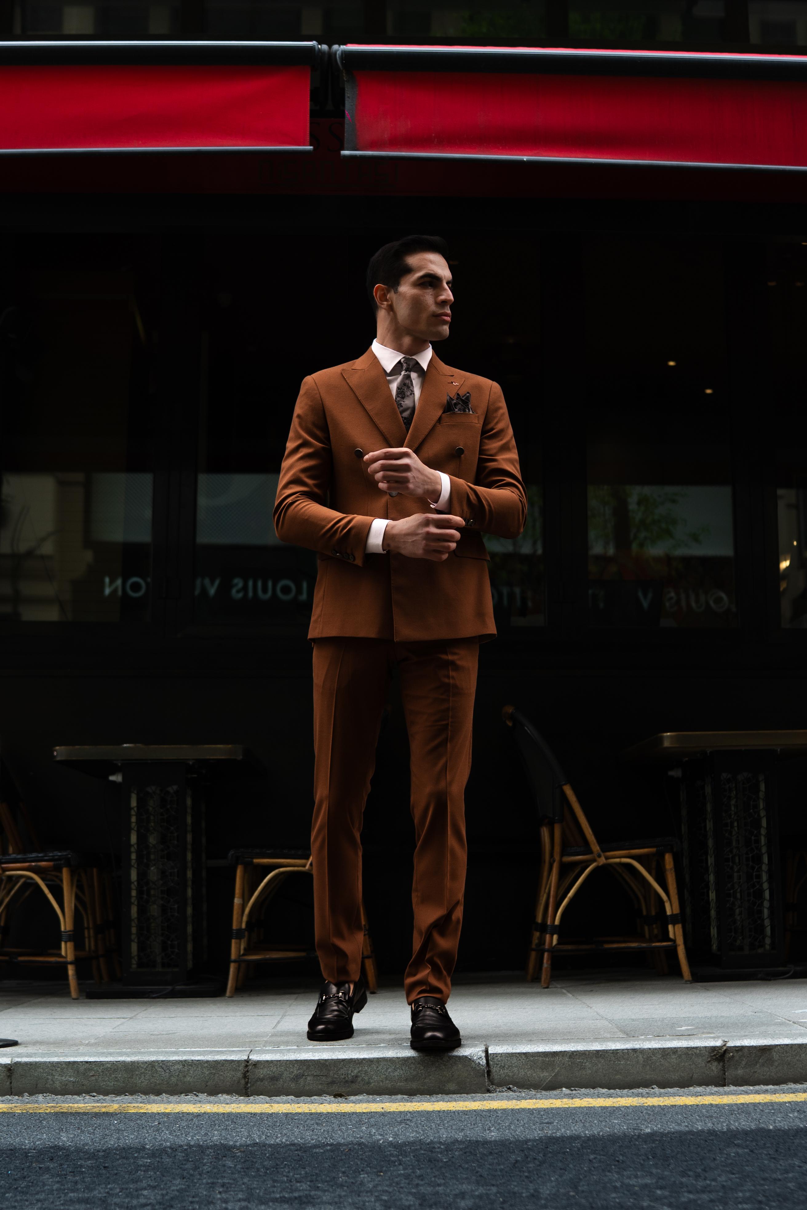 Duz Slim Fit Kırlangıc Yaka Kruvaze Erkek Takım Elbise 