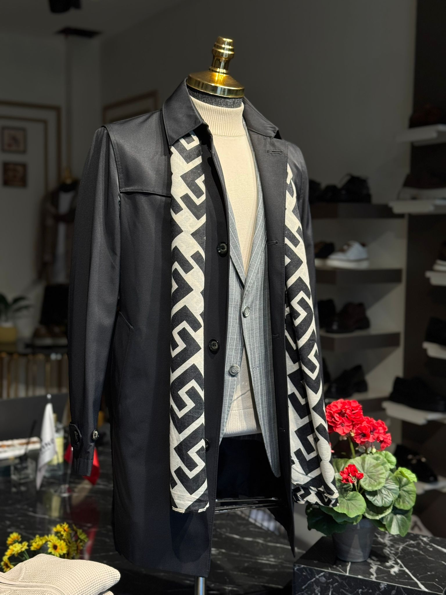 Slim Fit Kemer Tokalı Yan Cep Detaylı Trench Coat