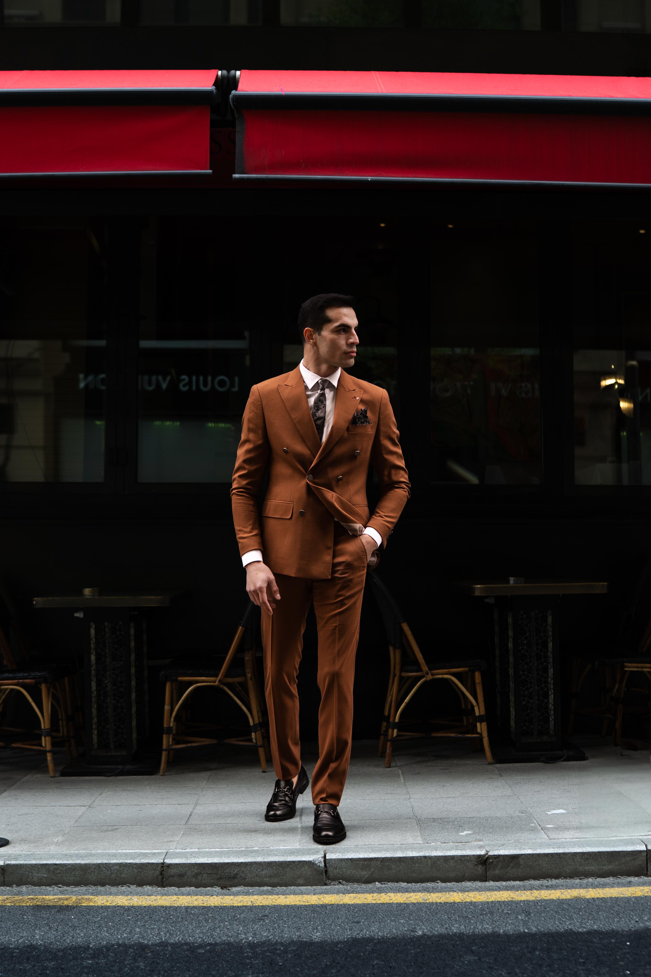 Duz Slim Fit Kırlangıc Yaka Kruvaze Erkek Takım Elbise 