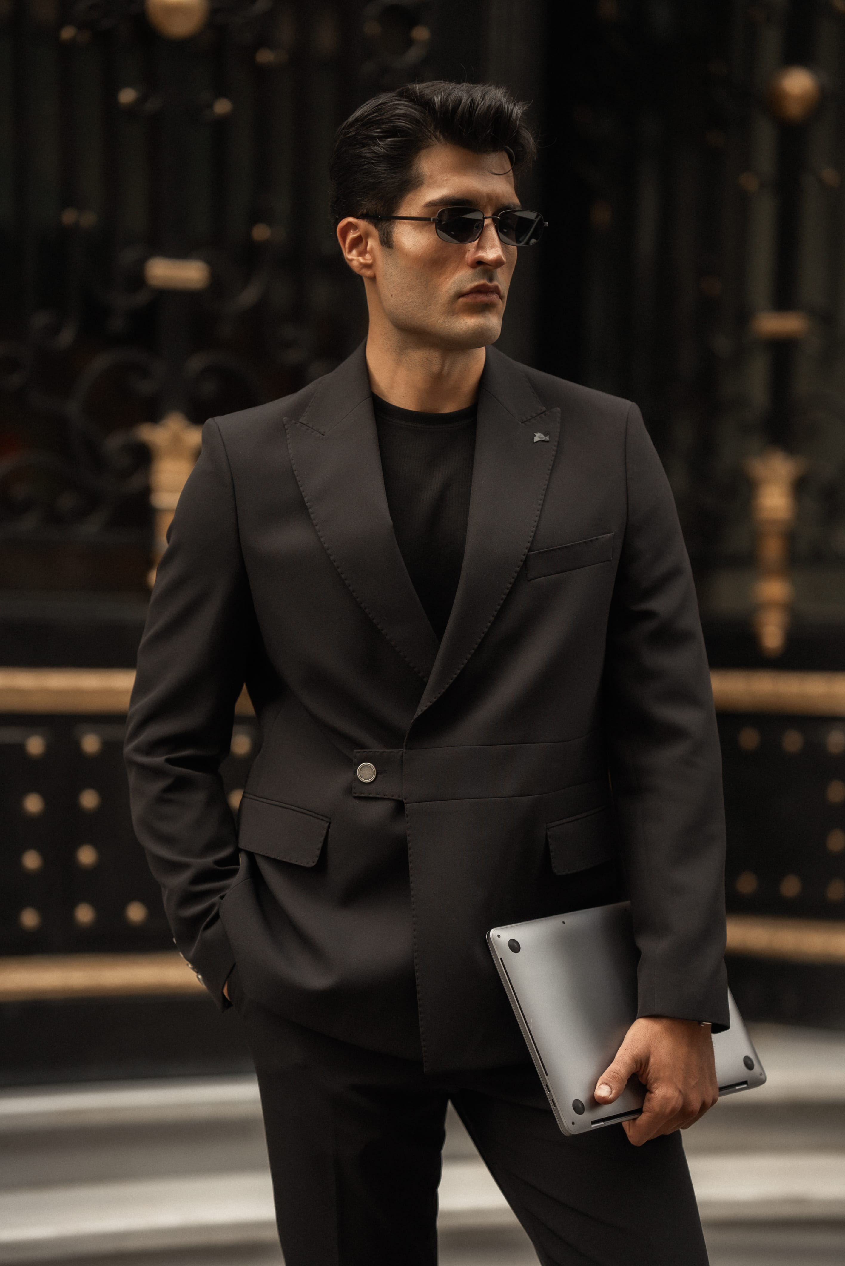 Slim Fit Kemer Toka Detaylı Takım Elbise 
