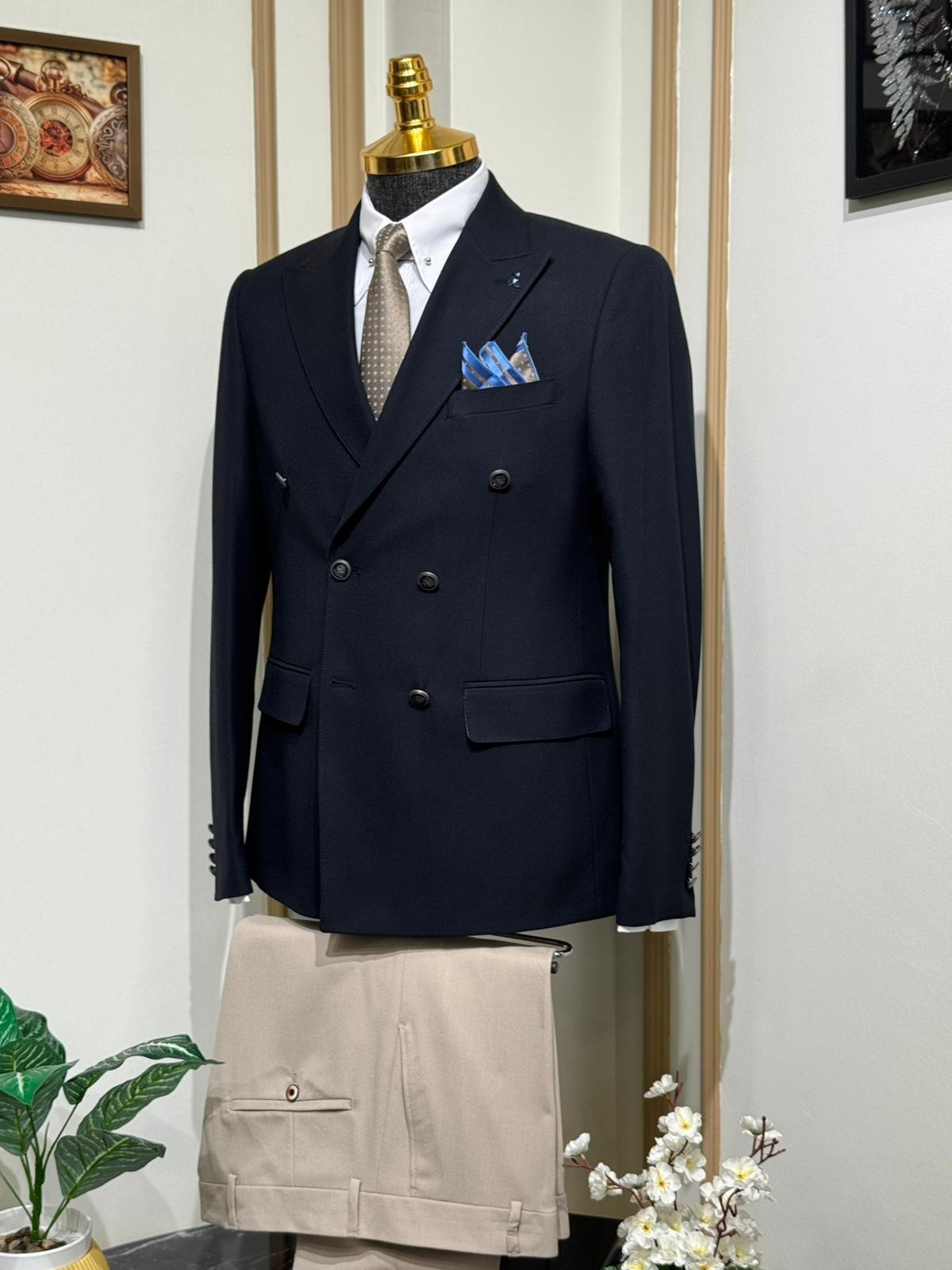 Düz Slim Fit Kırlangıç Yaka Kruvaze Takım Elbise 