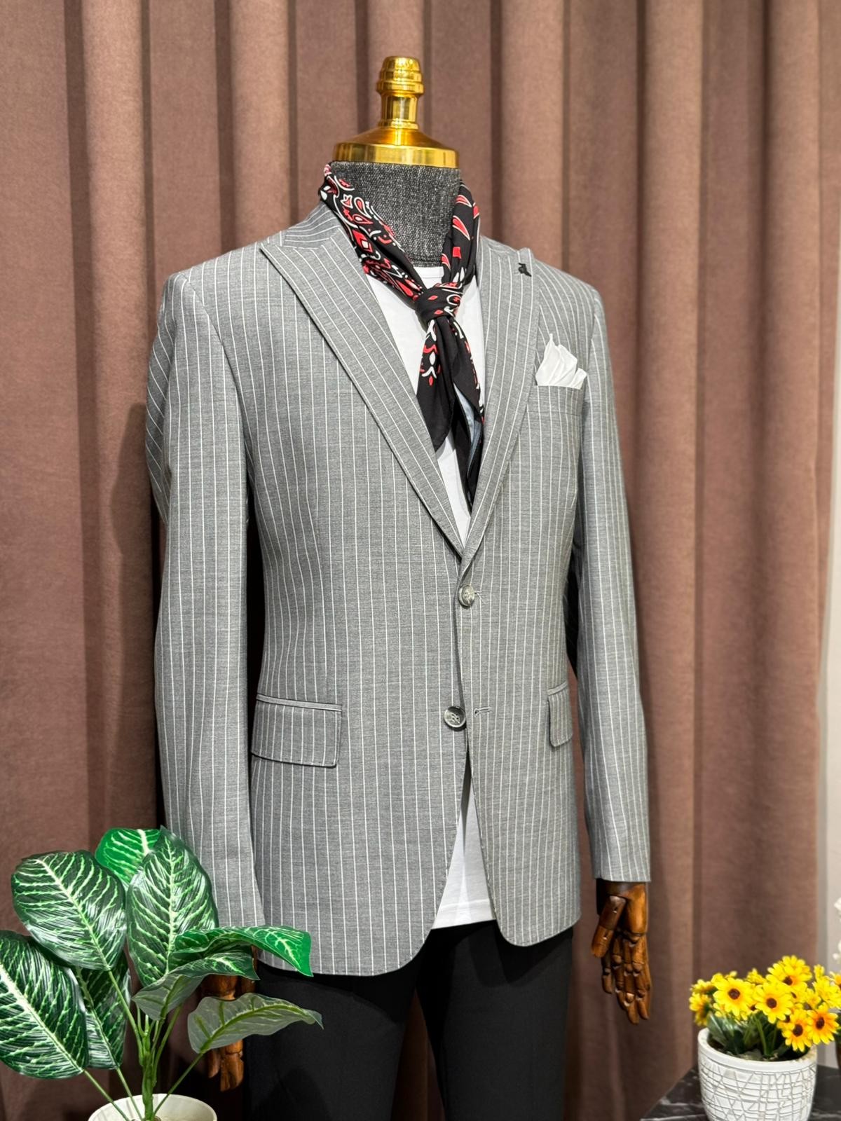 Çizgili Slim Fit Geniş Yaka Kruvaze Takım Elbise 