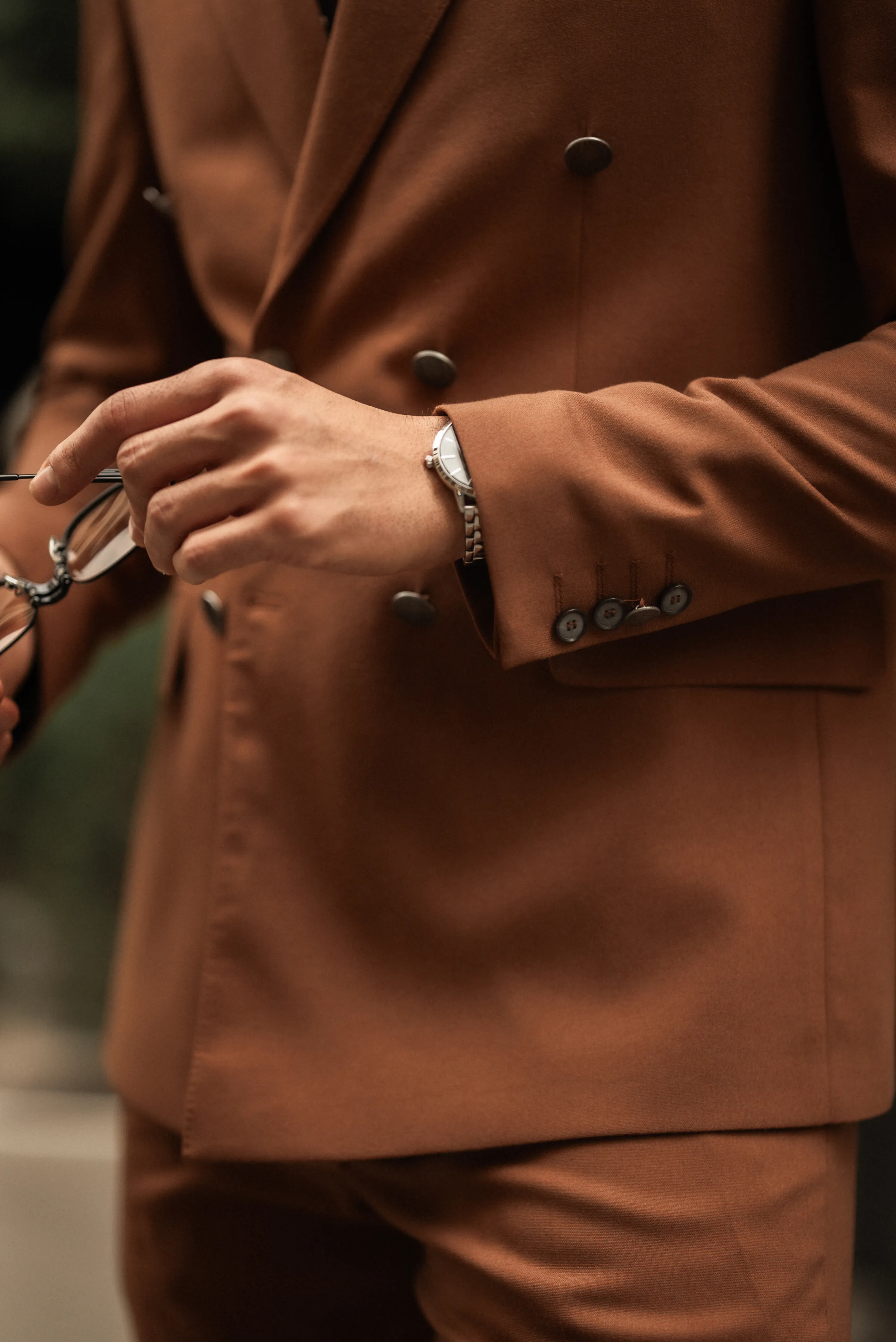 Duz Slim Fit Kırlangıc Yaka Kruvaze Erkek Takım Elbise 