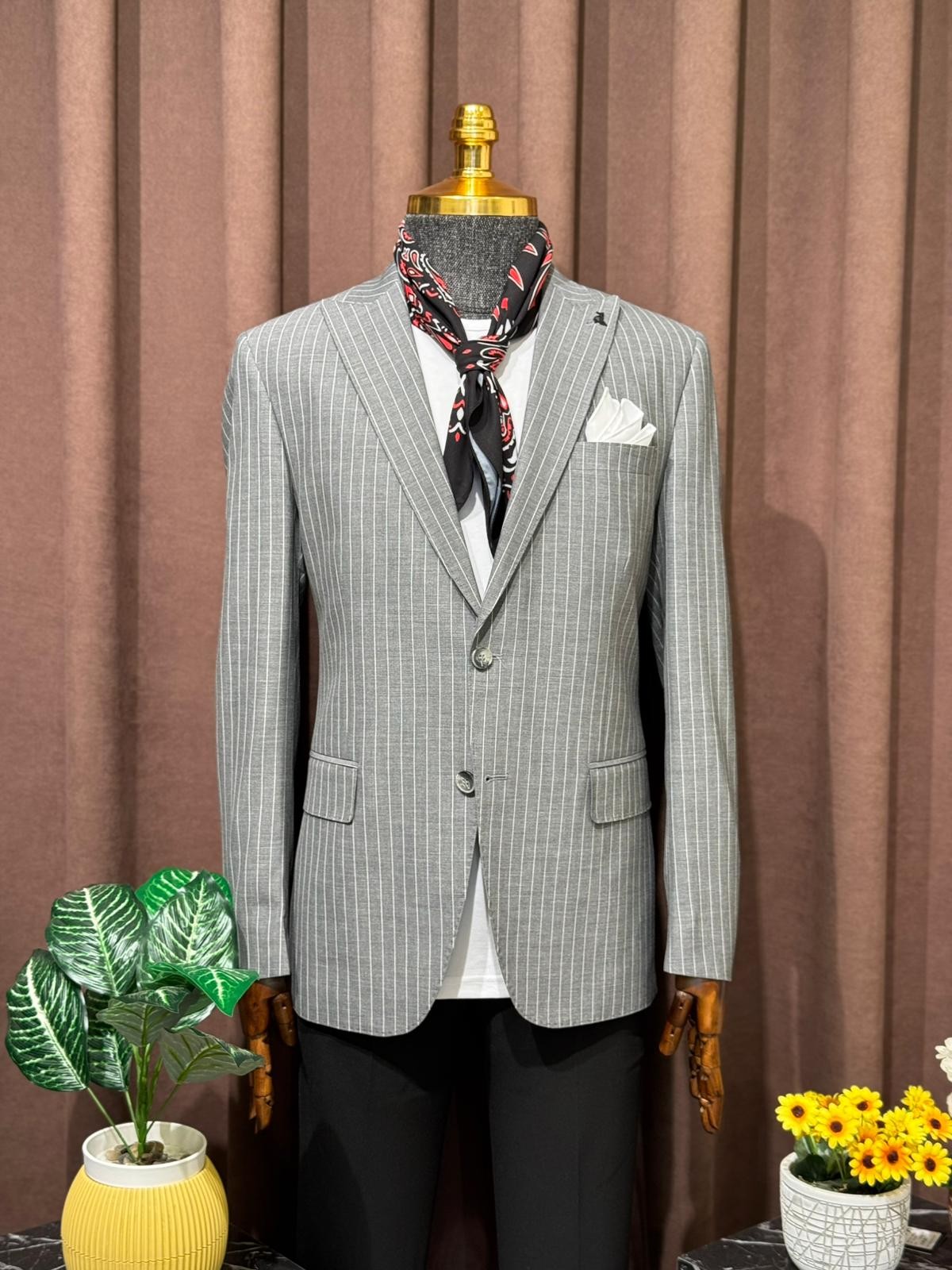 Çizgili Slim Fit Geniş Yaka Kruvaze Takım Elbise 