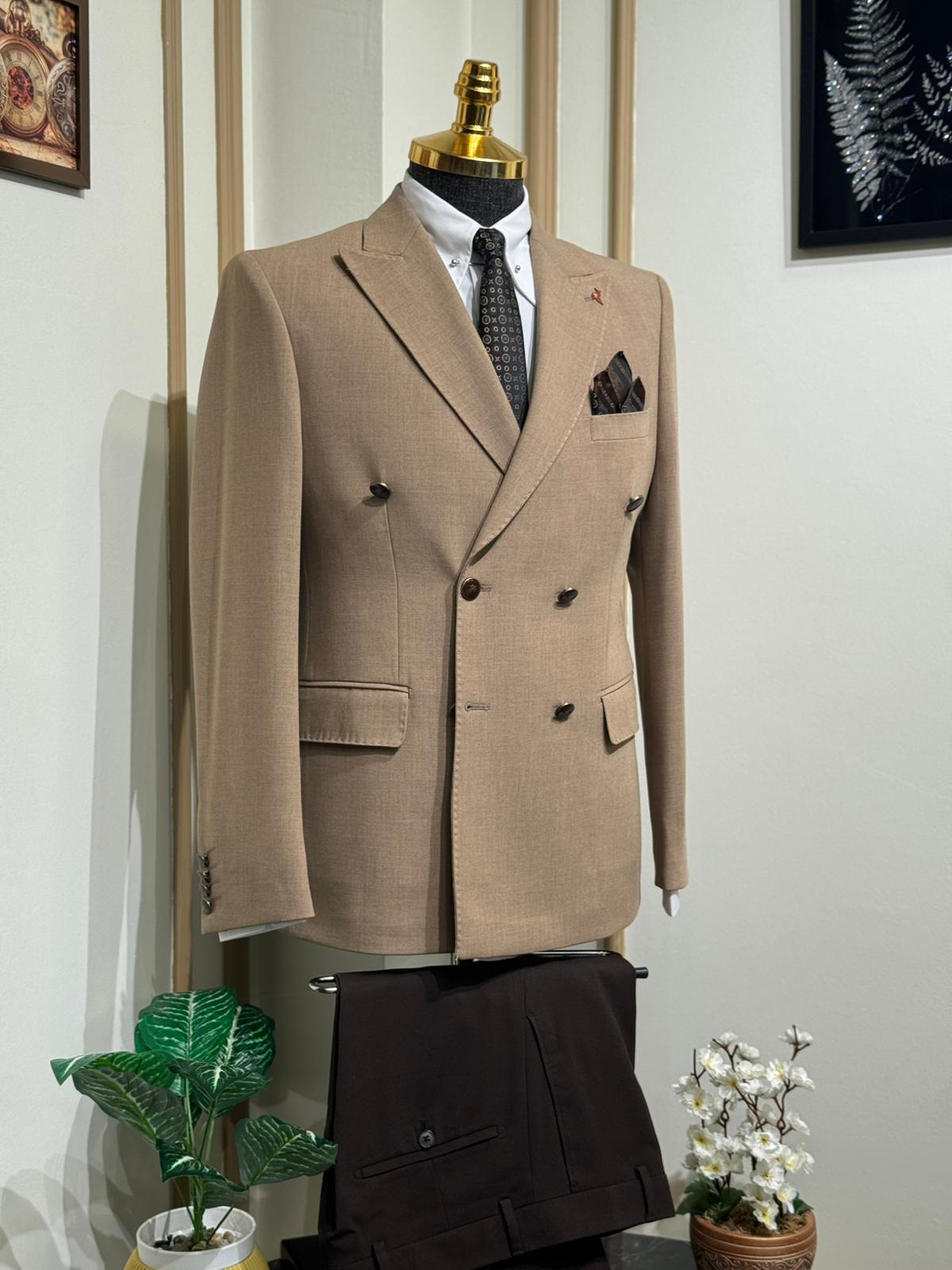 Slim Fit Geniş Yaka Kruvaze Takım Elbise  - Bej