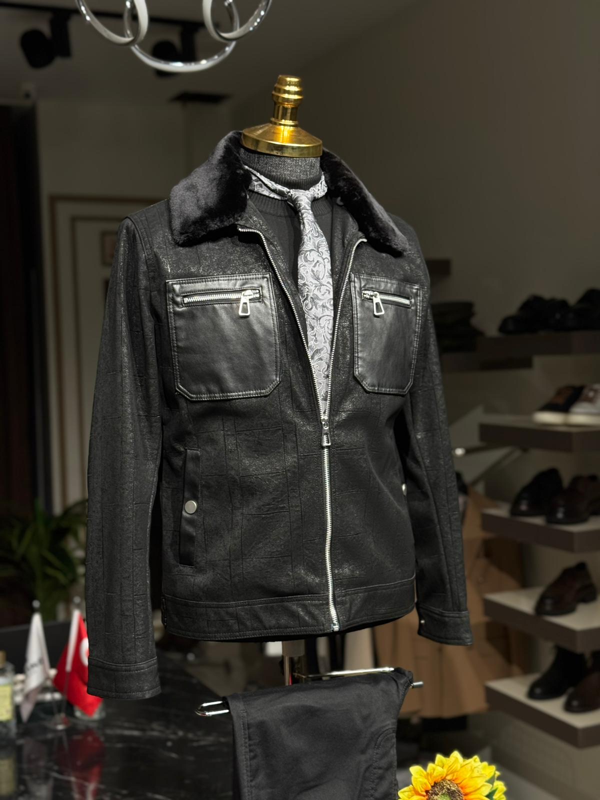 Slim Fit Desenli Fermuar Cep Detaylı Kürk Yaka Deri Mont