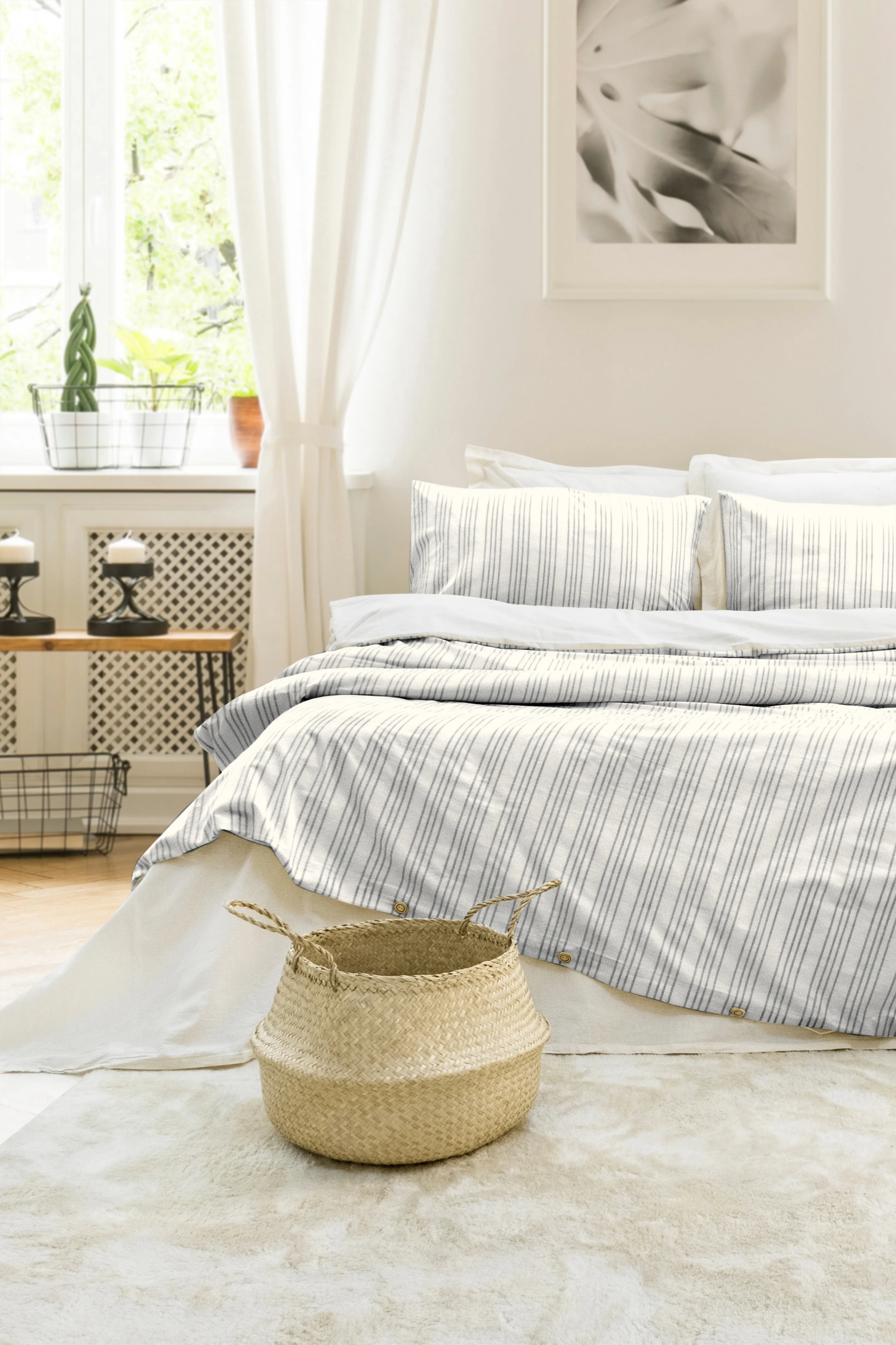 Notta İplik Boyalı Nevresim Takımı – Bej ve Antrasit İnce Çizgili Dokuma, %100 Pamuk Kumaş, Doğal ve Modern Nevresim Seti