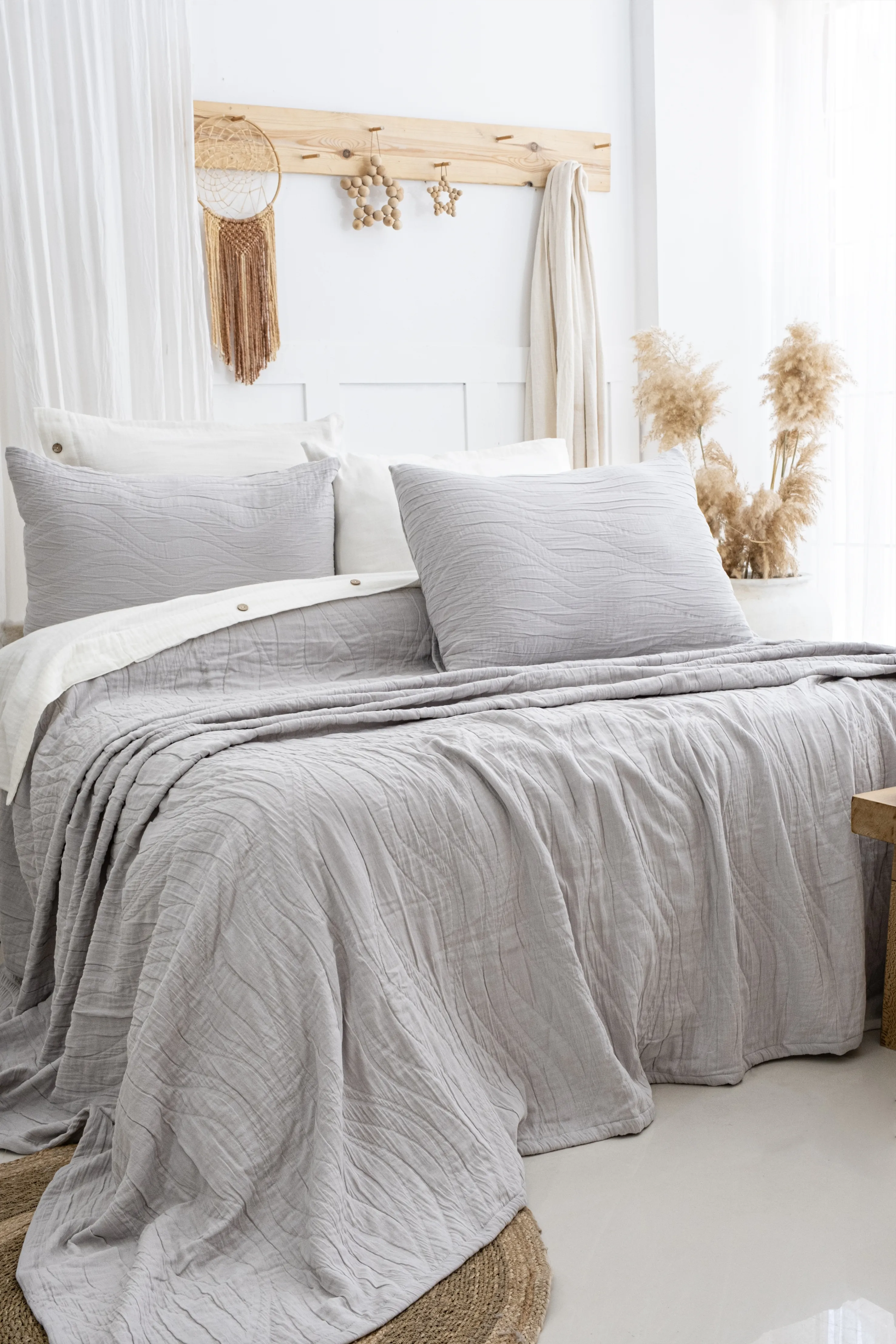 Janna Jakarlı Yatak Örtüsü Seti – Yumuşak Dokulu, %100 Pamuk Jakarlı Kumaş, Doğal Tonlarda 3 Parça Yatak Odası Takımı