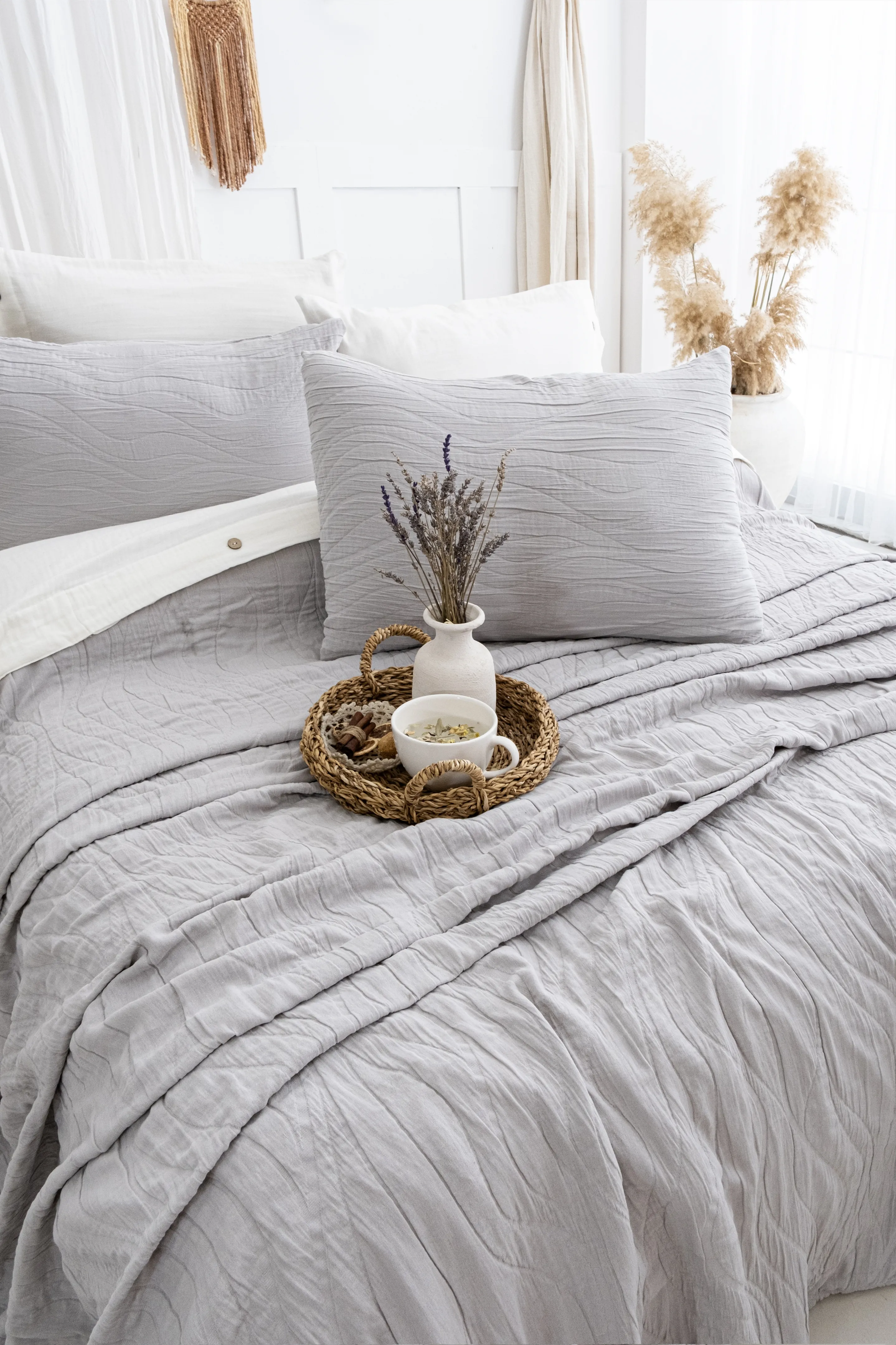 Janna Jakarlı Yatak Örtüsü Seti – Yumuşak Dokulu, %100 Pamuk Jakarlı Kumaş, Doğal Tonlarda 3 Parça Yatak Odası Takımı