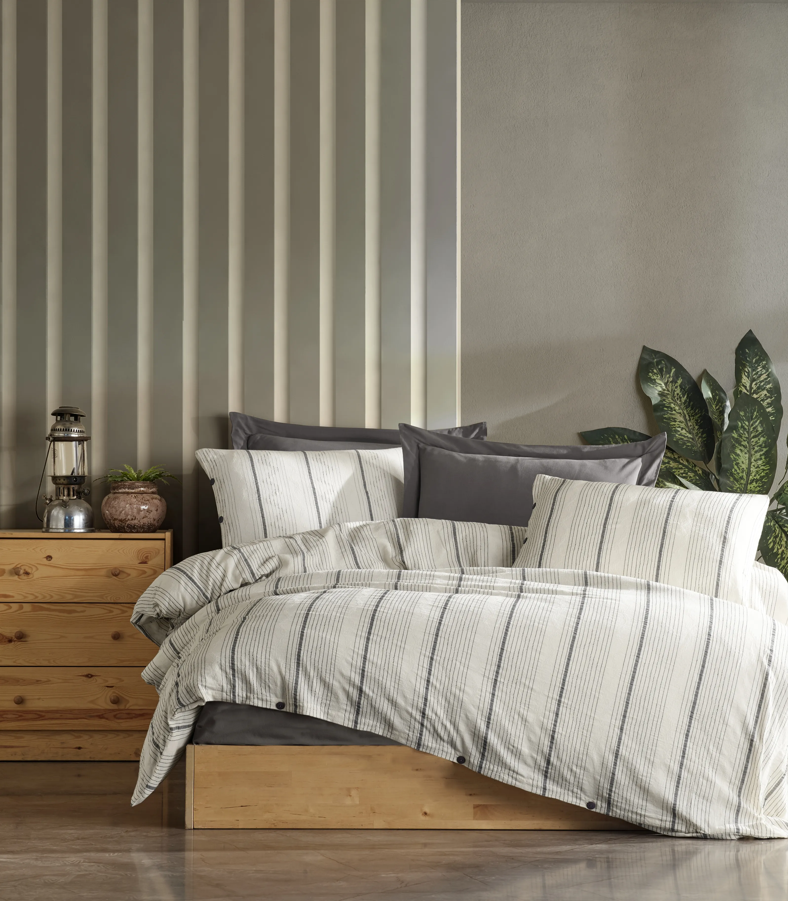 Avva İplik Boyalı Nevresim Takımı – Çizgili Dokuma %100 Pamuk Kumaş, Fitted Sheet Detaylı, Modern ve Dayanıklı Nevresim Seti