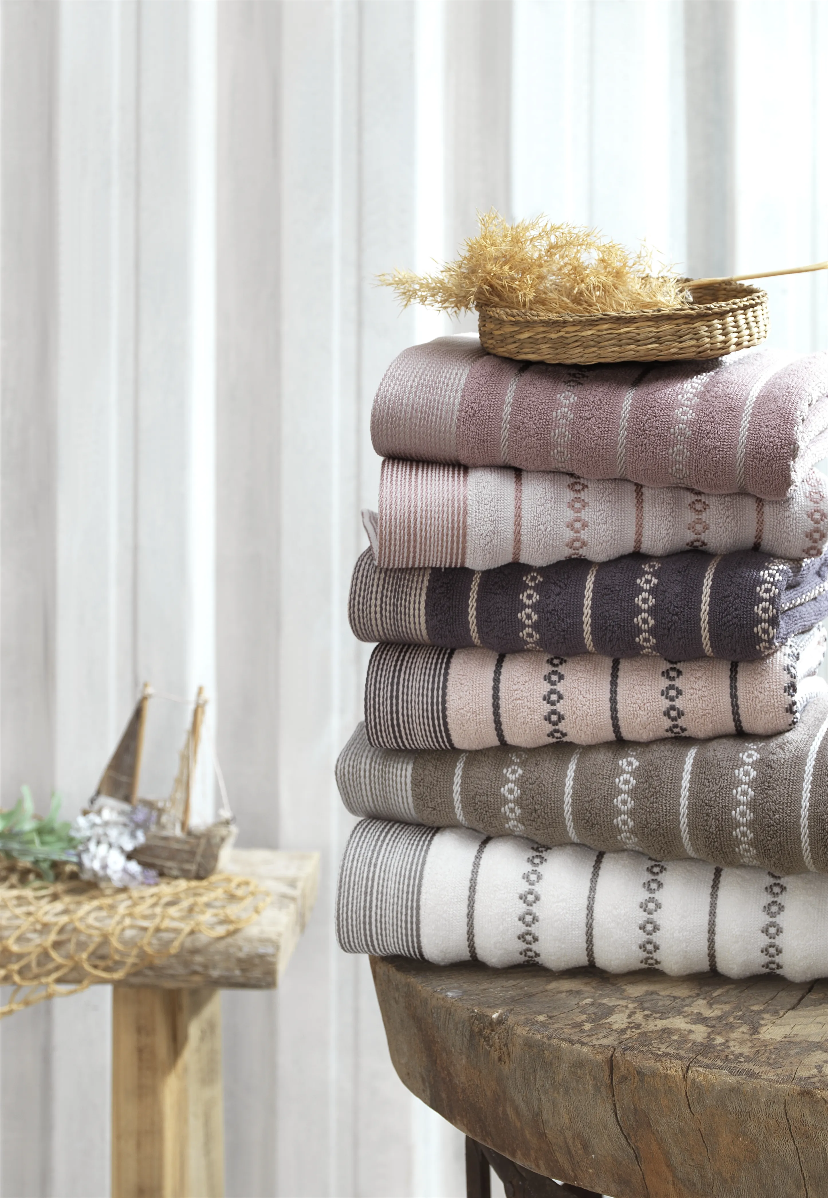 Bombeli 6’lı Jakarlı Havlu Seti – %100 Pamuk, Kalın Dokulu Yumuşak Havlu, Zarif Desenli ve Lüks Banyo Koleksiyonu