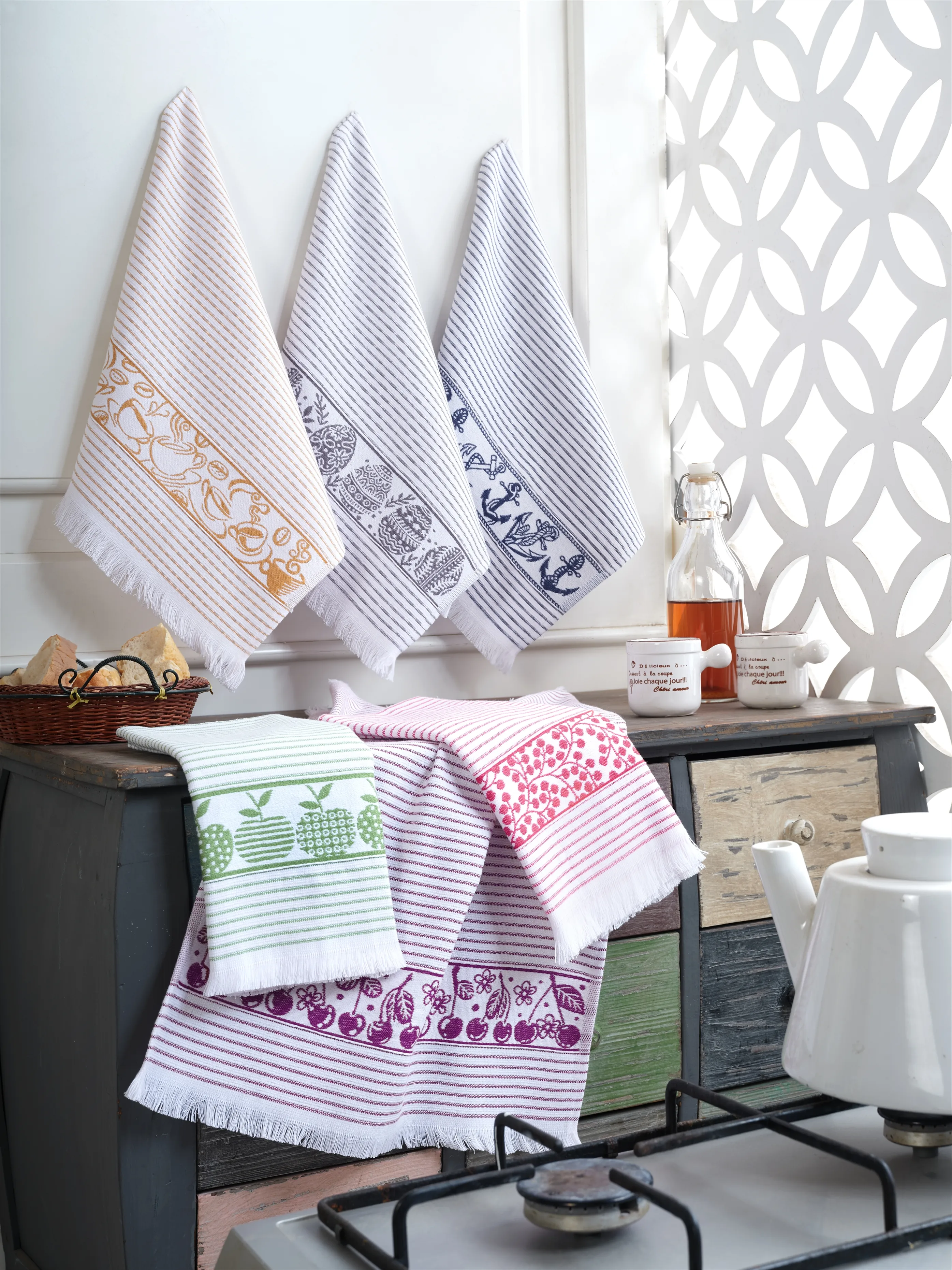 Line 6’lı Jakarlı Mutfak Peçetesi – %100 Pamuk, Meyve Desenli Sofra Bezi, 40x60 cm Emici ve Renkli Mutfak Peçete Seti