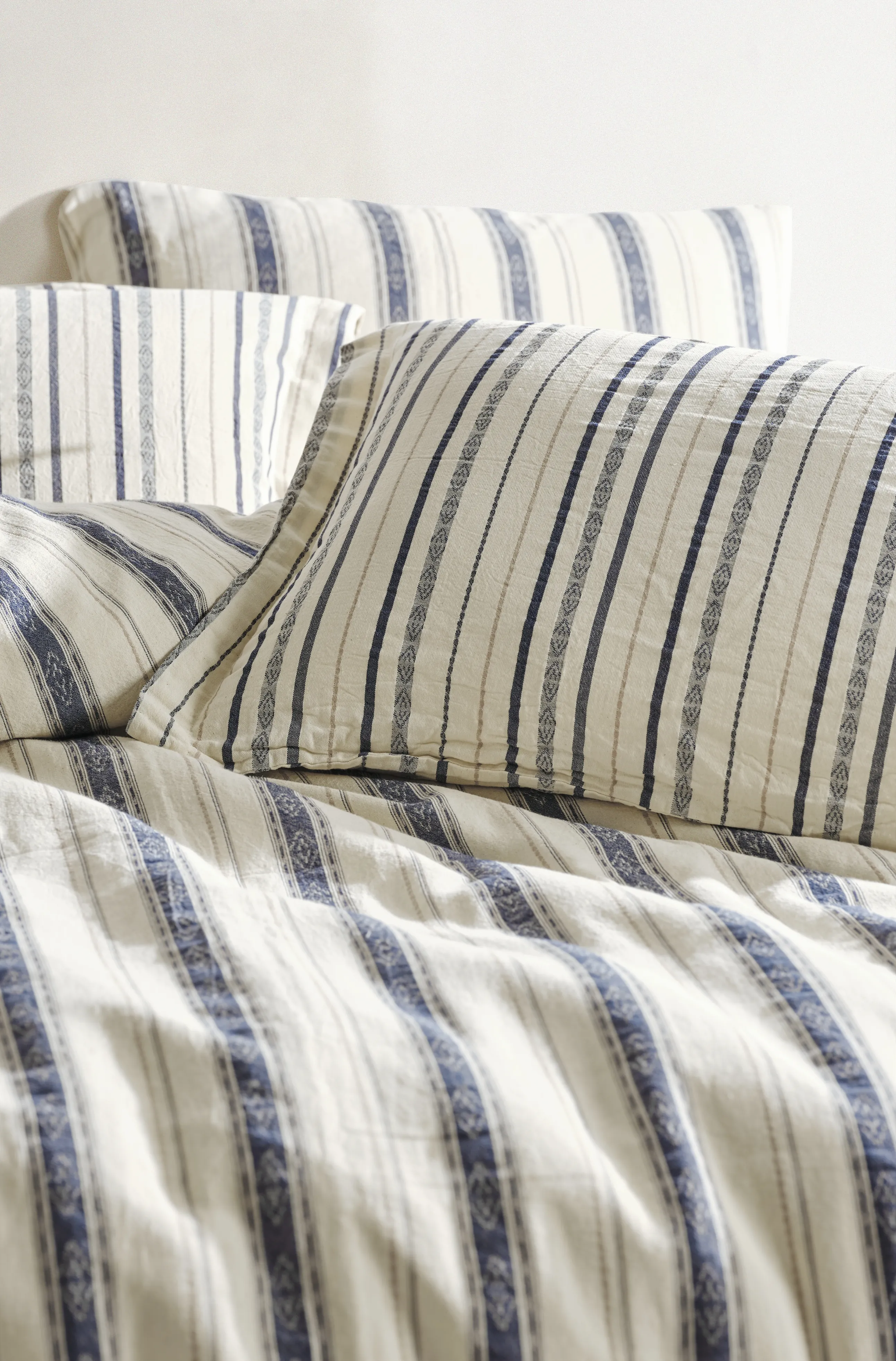 Jardin İplik Boyalı Nevresim Takımı – Mavi ve Bej Çizgili %100 Pamuk Dokuma, Hafif ve Nefes Alan Kumaş ile Doğal ve Ferah Yatak Odası Seti