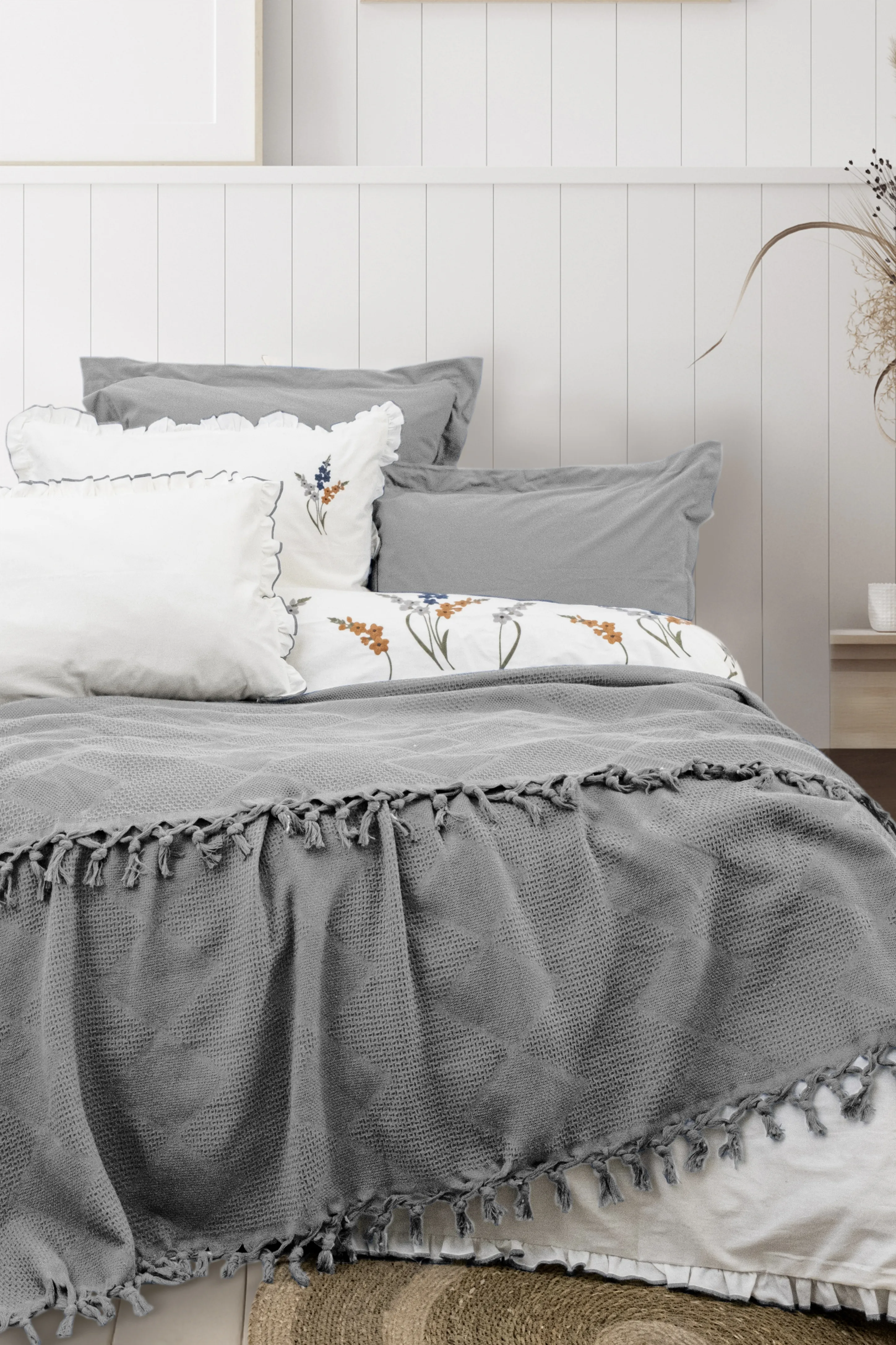 Eveline Nevresimli Pike Takımı – %100 Pamuk, Püsküllü Jakarlı Nevresim + Pike Seti, Nakışlı Yastık Kılıfı, Nefes Alan Yazlık Pike Takımı (Double Size)