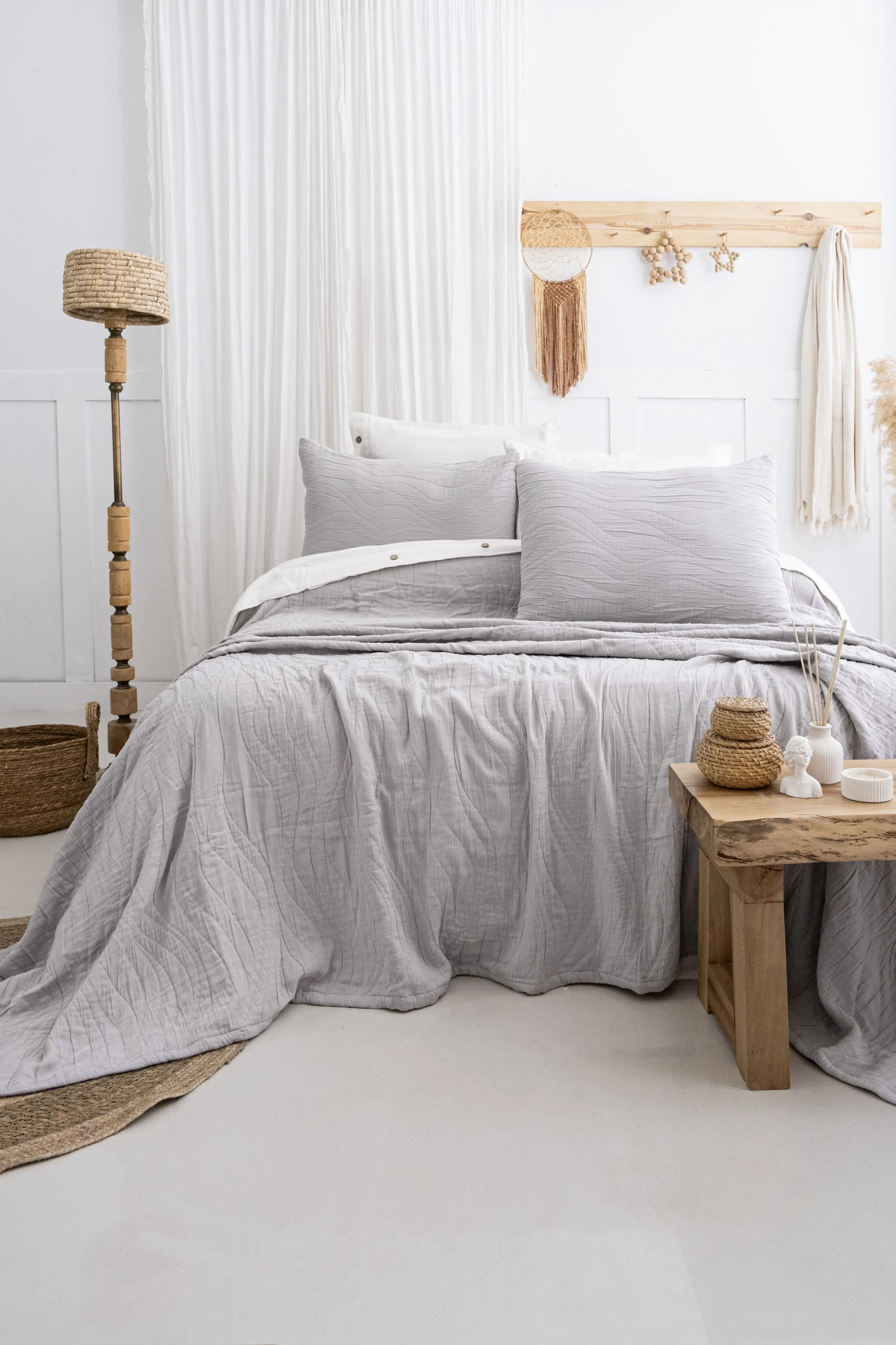 Janna Jakarlı Yatak Örtüsü Seti – Yumuşak Dokulu, %100 Pamuk Jakarlı Kumaş, Doğal Tonlarda 3 Parça Yatak Odası Takımı