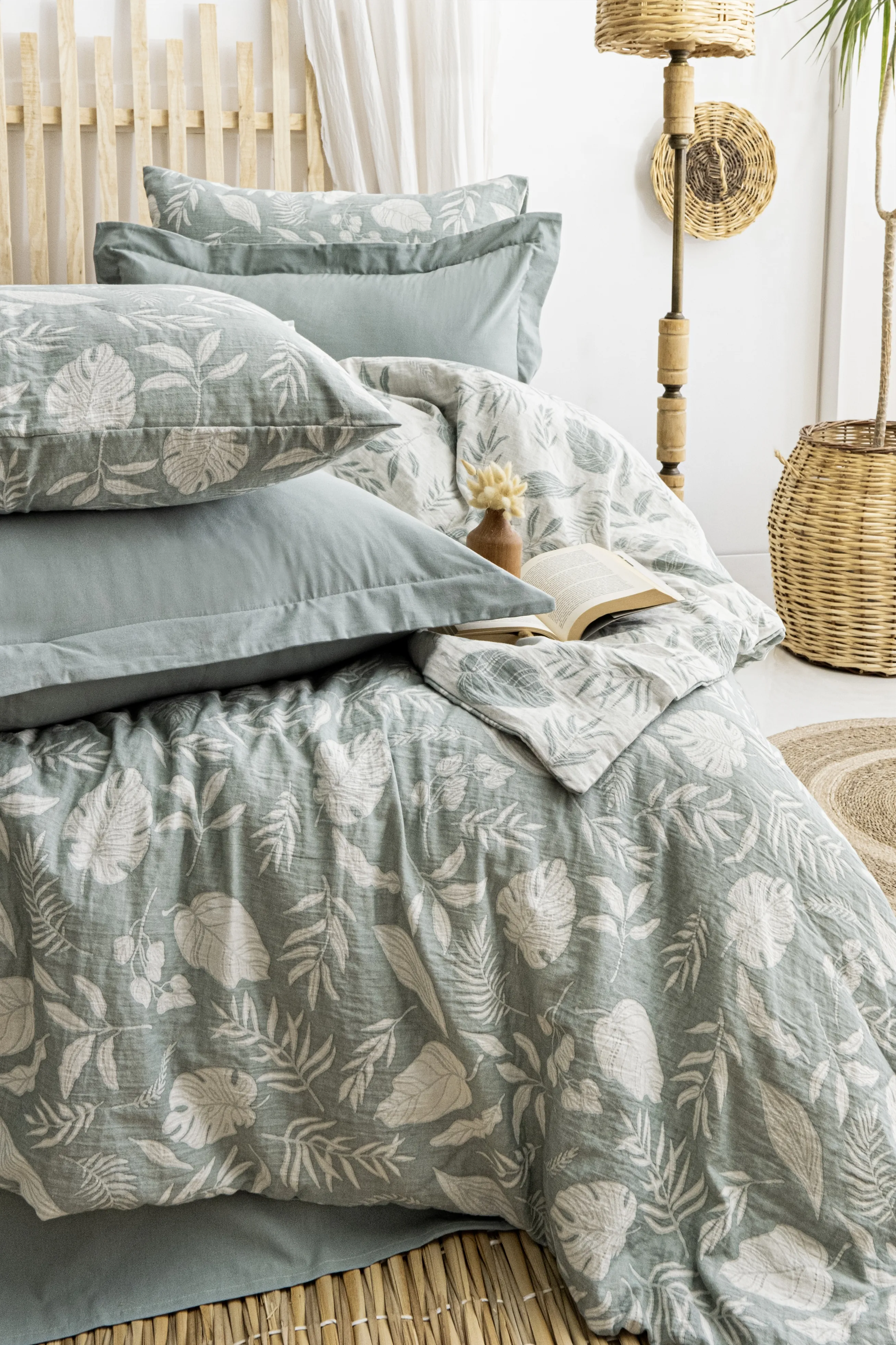 Lusso Müslin Nevresim Takımı – Doğal Yaprak Desenli, %100 Pamuk Müslin Kumaş, 4 Renk Seçeneğiyle Nefes Alan Müslin Yatak Odası Set